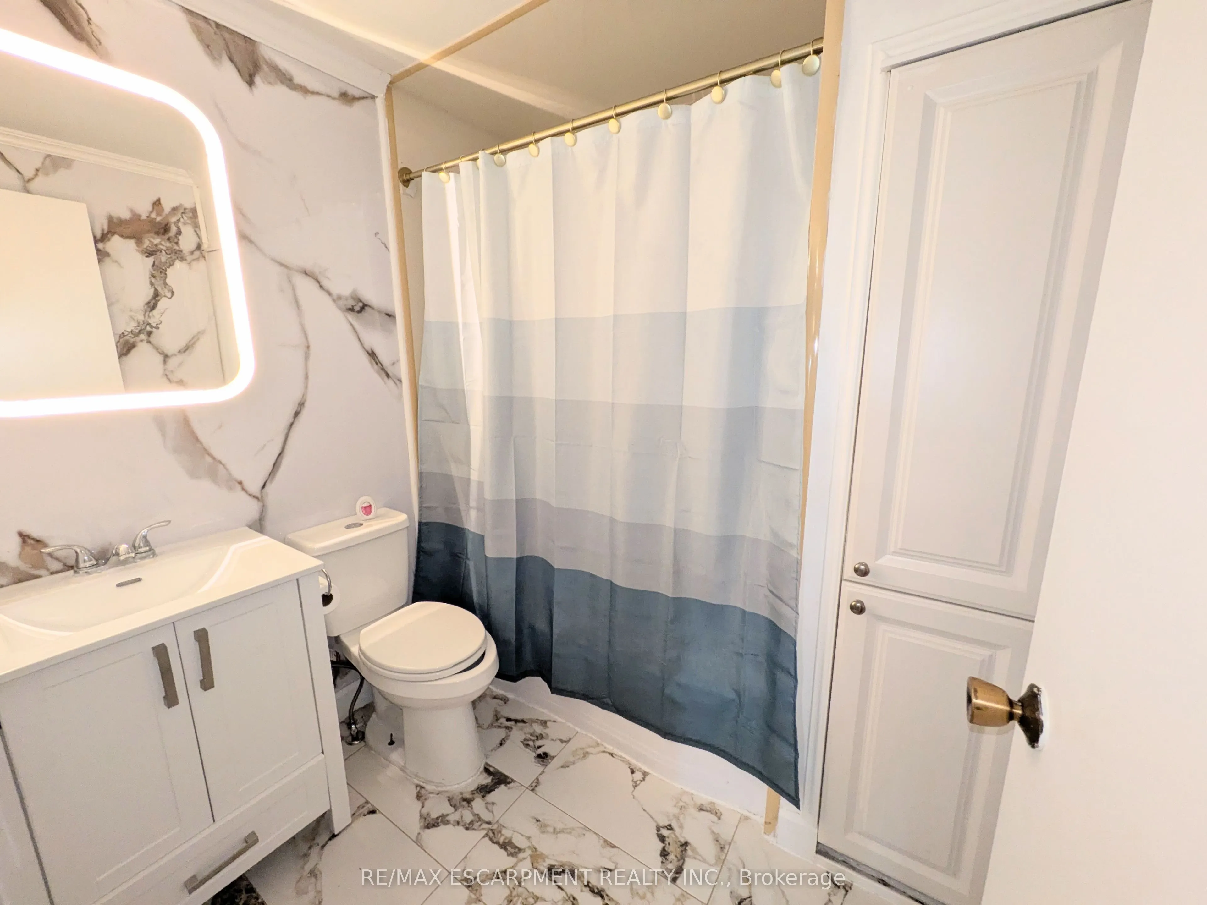22 RIVERDALE Drive #1