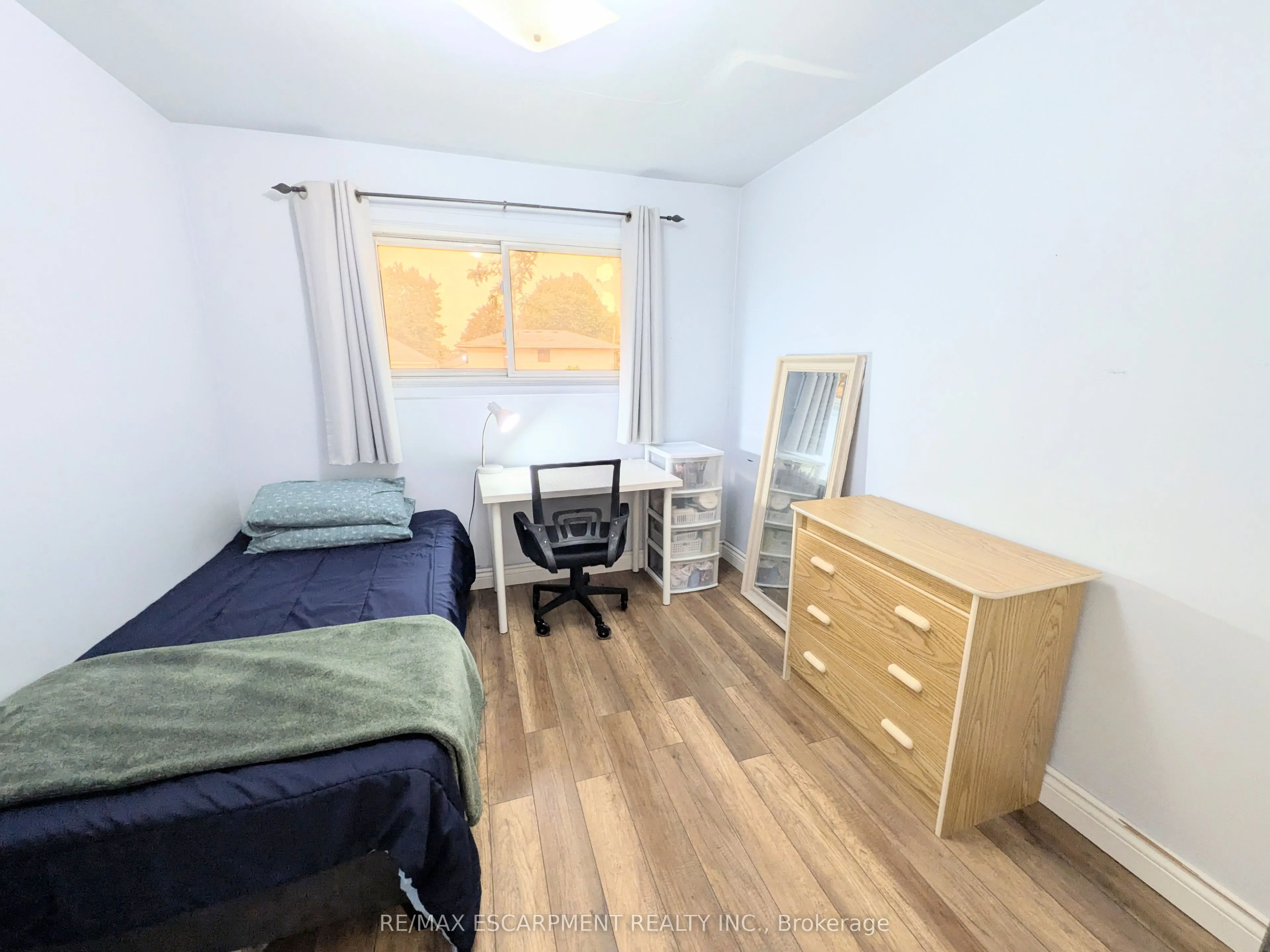 22 RIVERDALE Drive #1