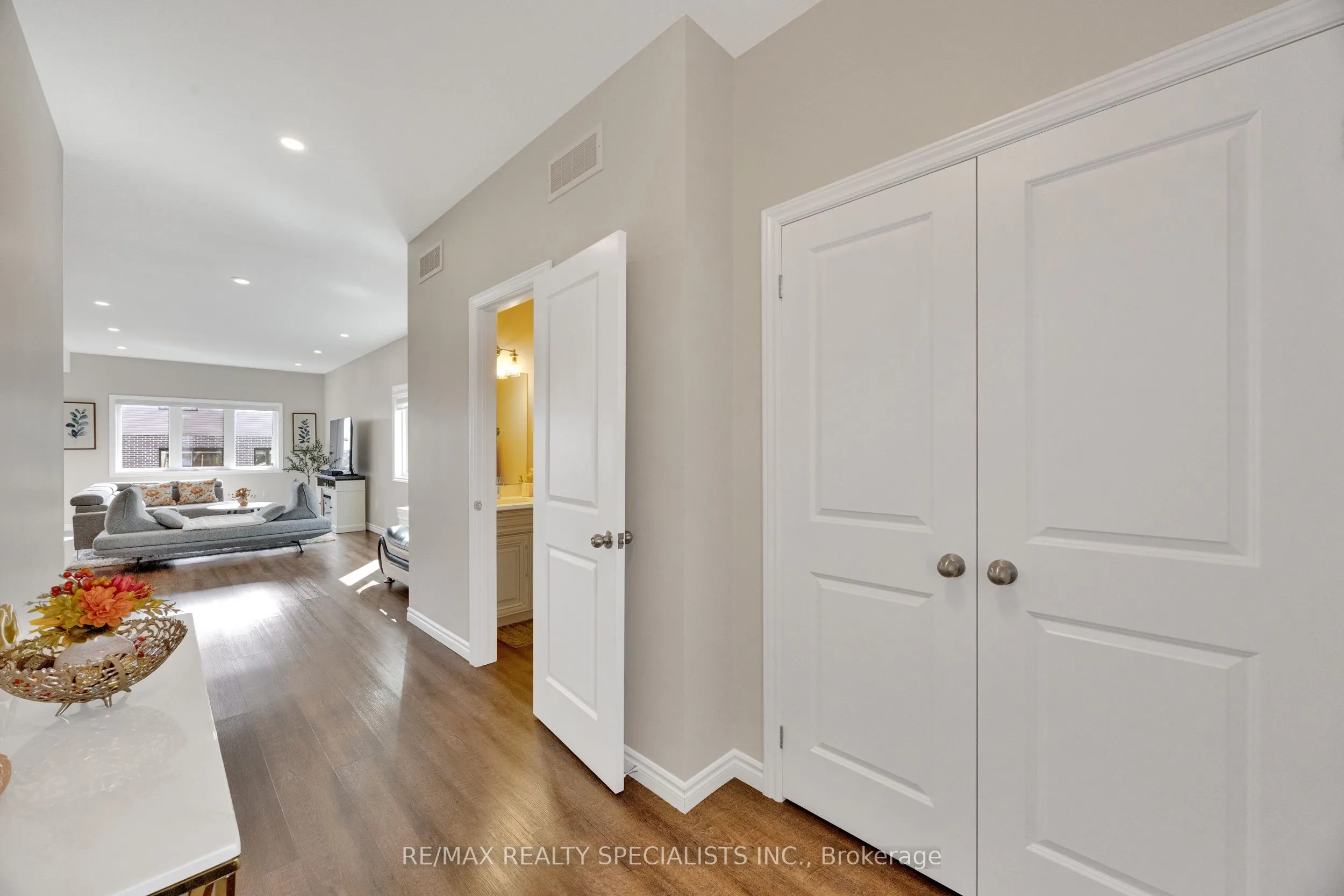 3600 Earlston Crossing E