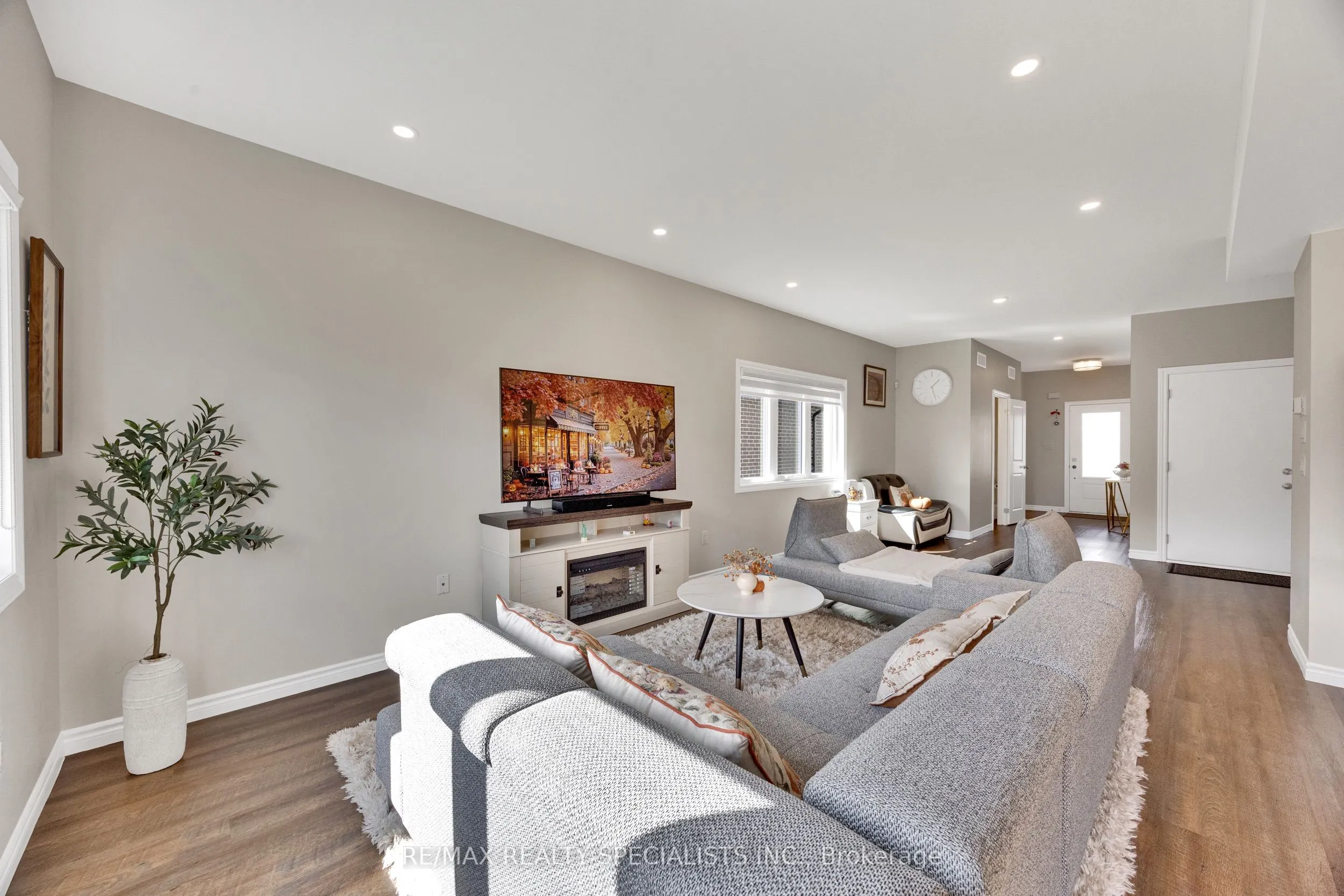 3600 Earlston Crossing E