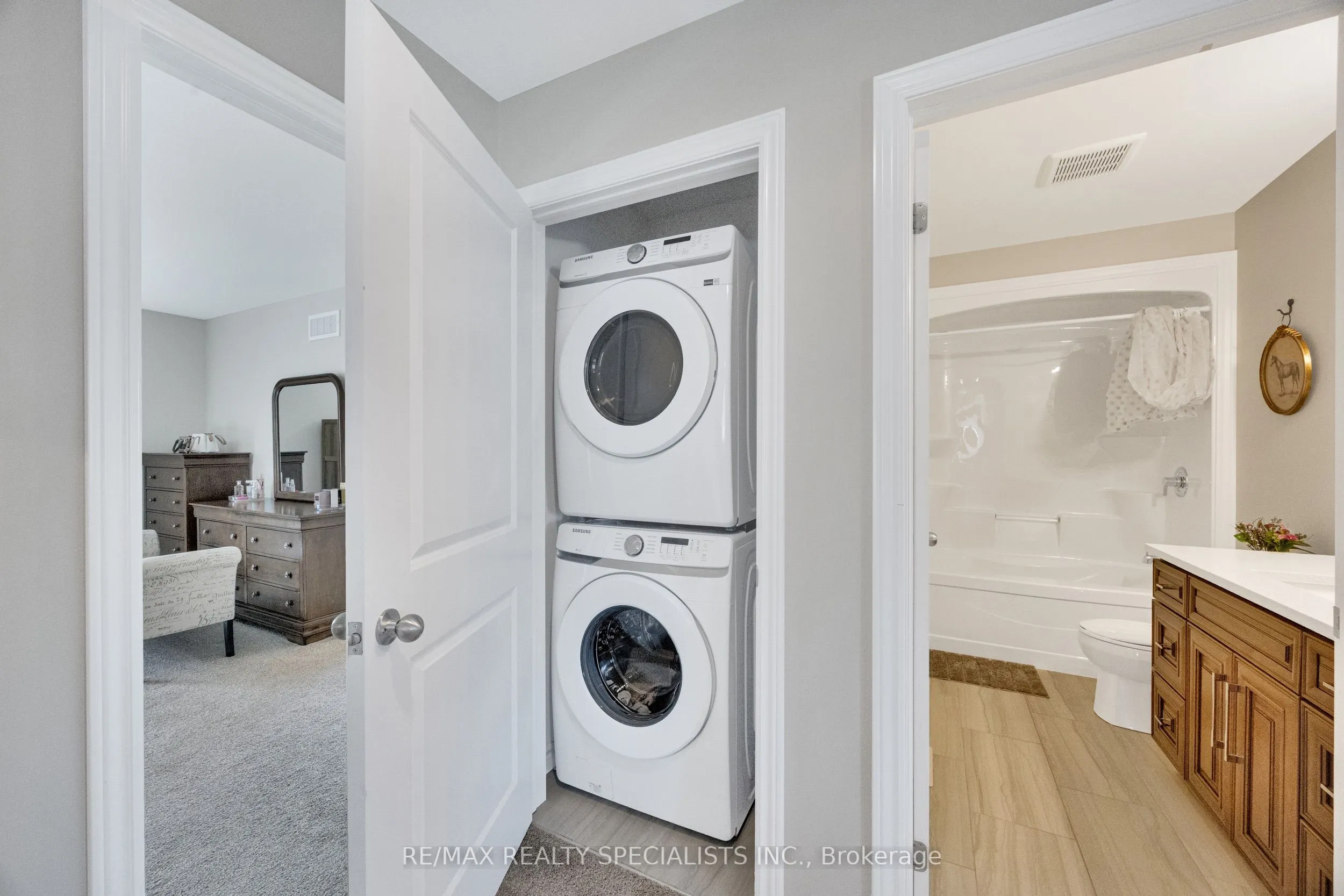 3600 Earlston Crossing E
