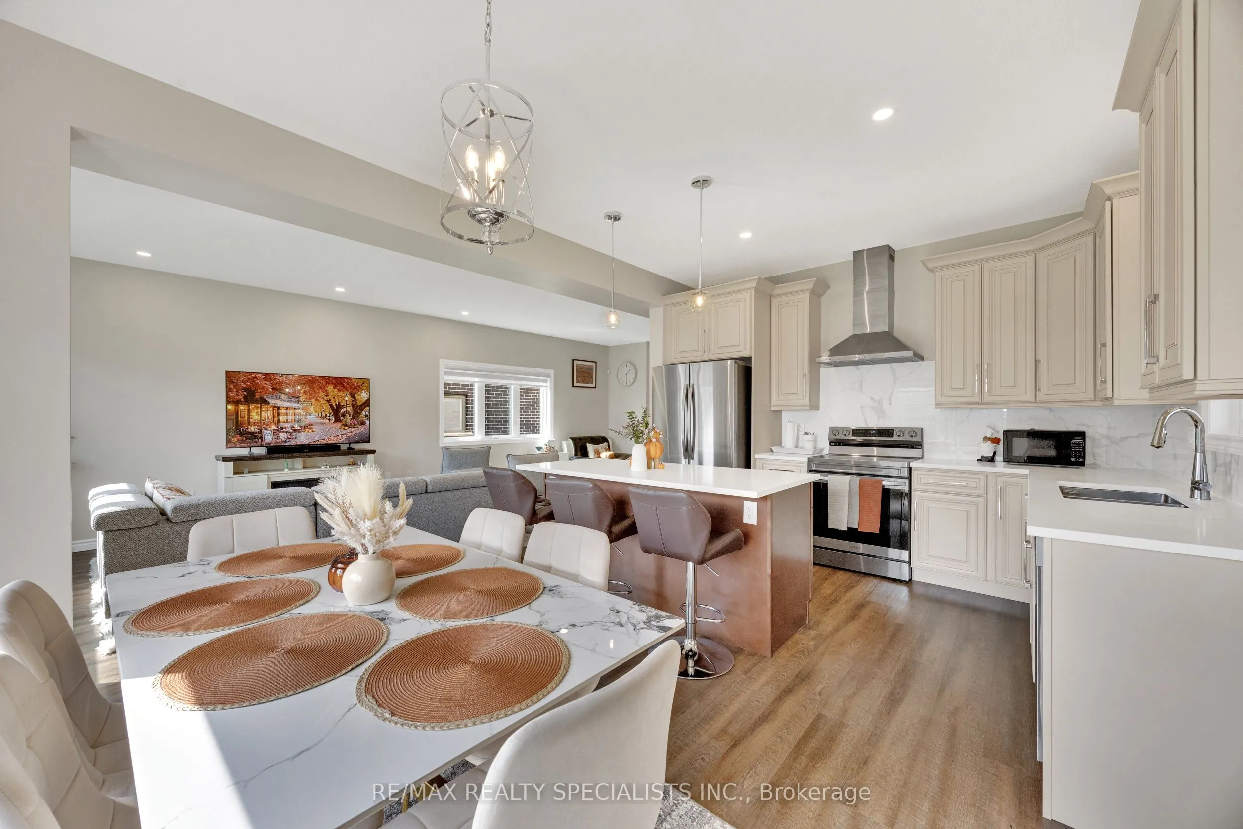 3600 Earlston Crossing E