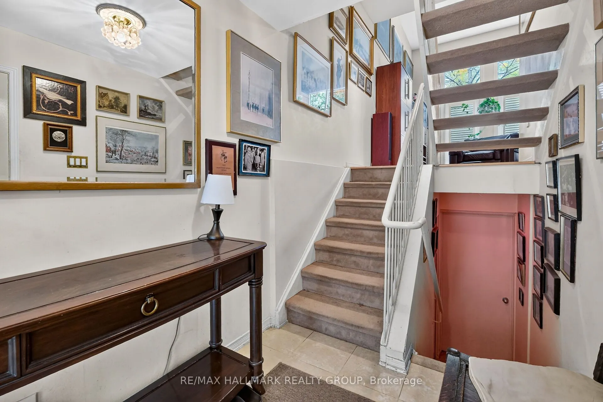 121 Mackay Street #2