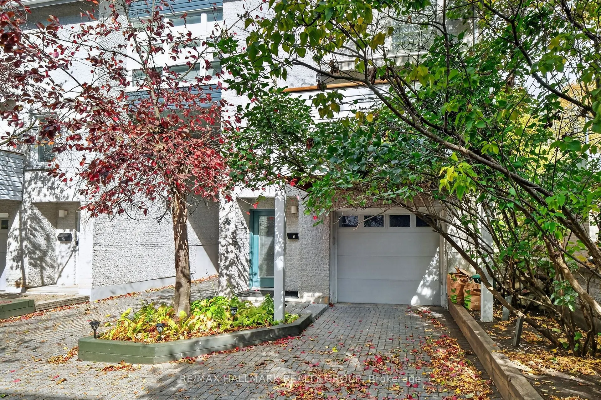 121 Mackay Street #2