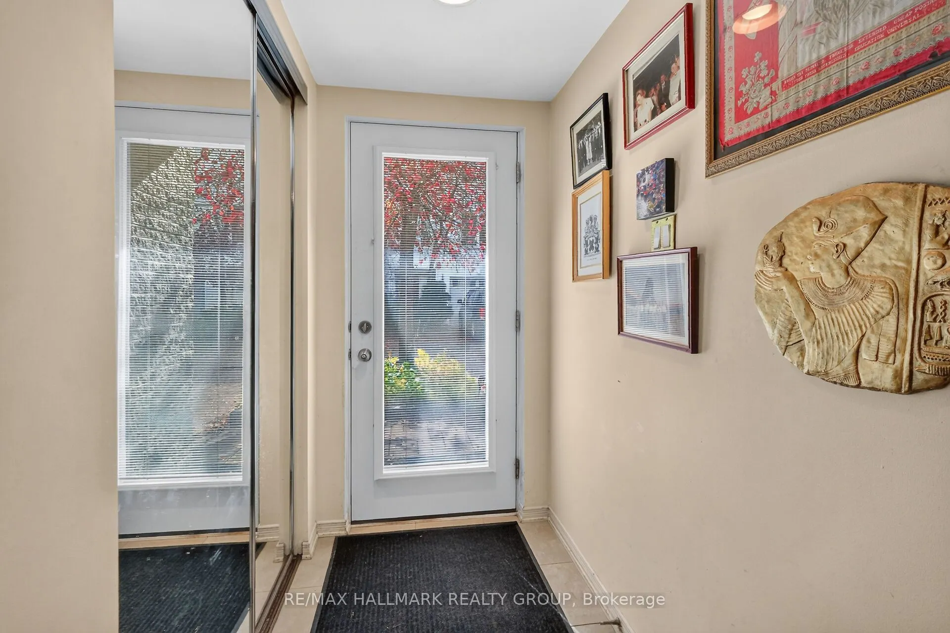 121 Mackay Street #2