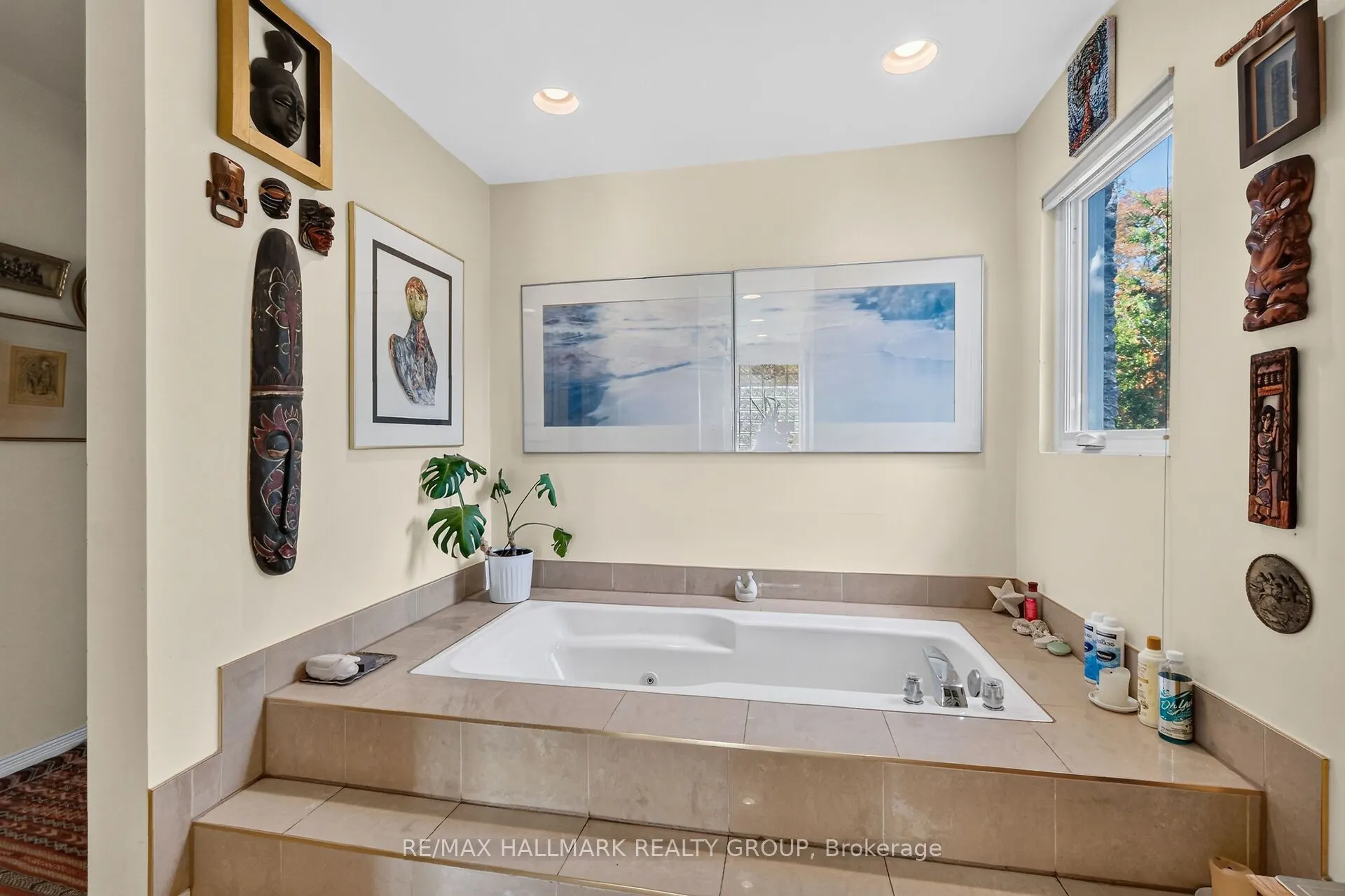 121 Mackay Street #2