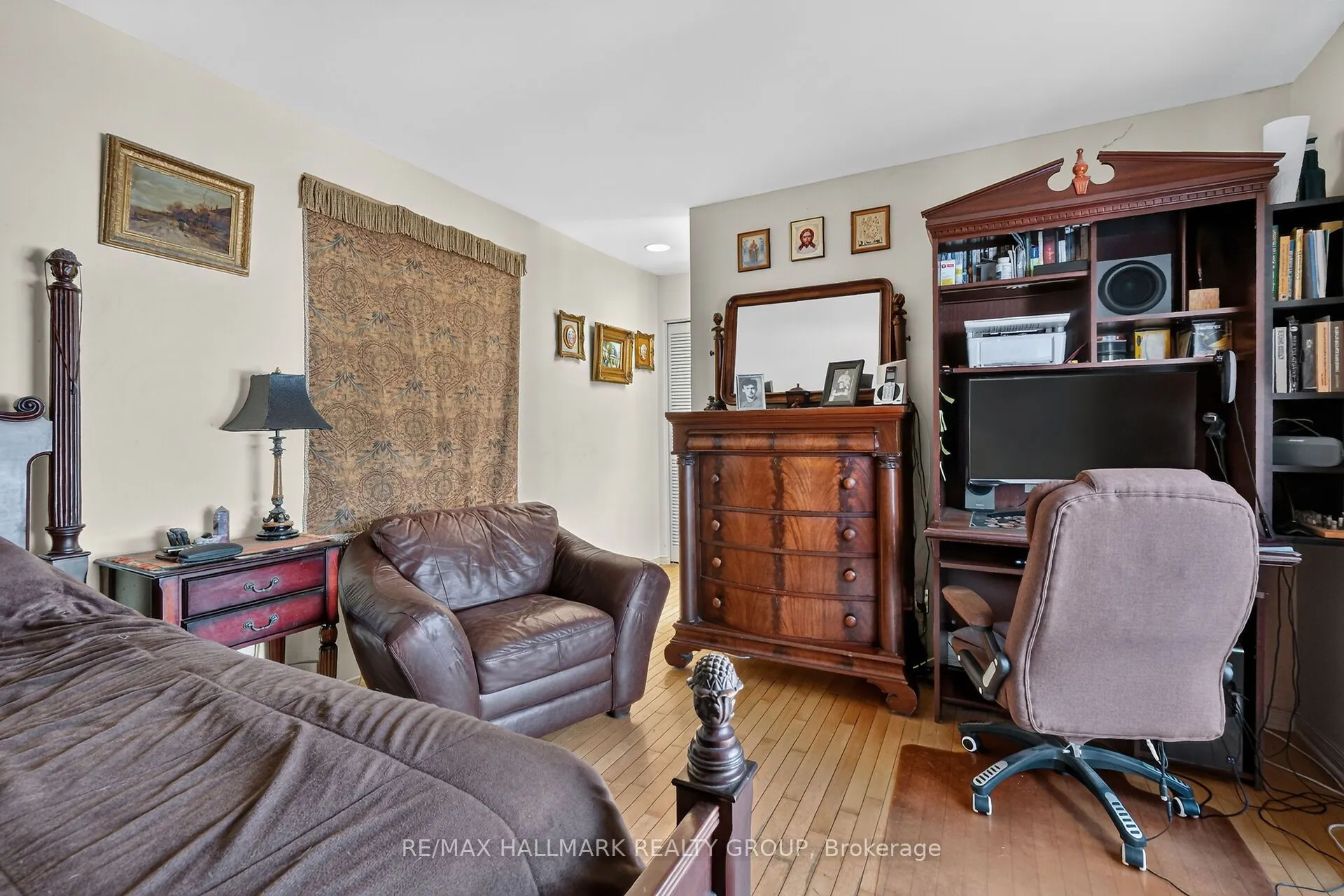 121 Mackay Street #2