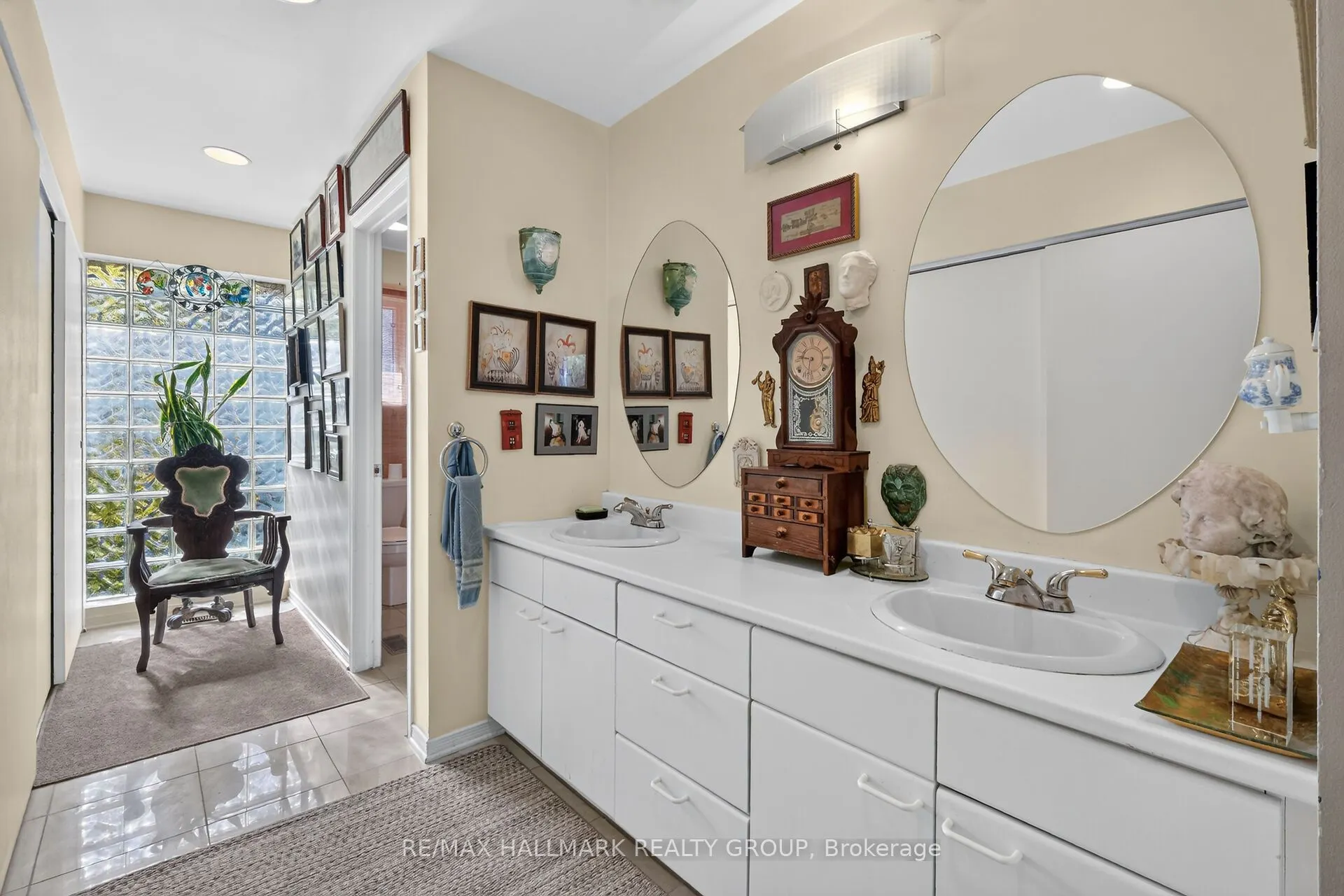 121 Mackay Street #2