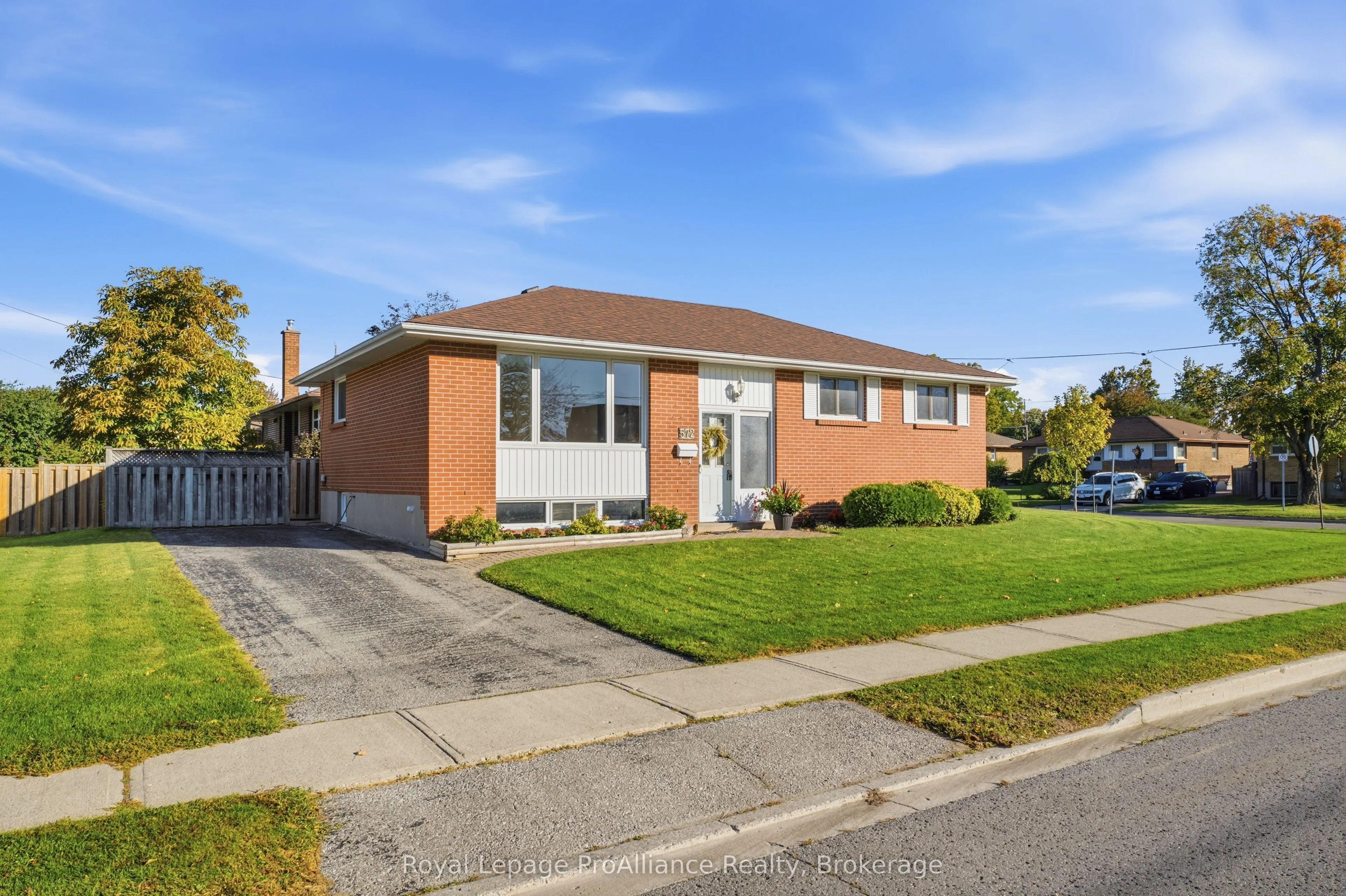 572 Elizabeth Street