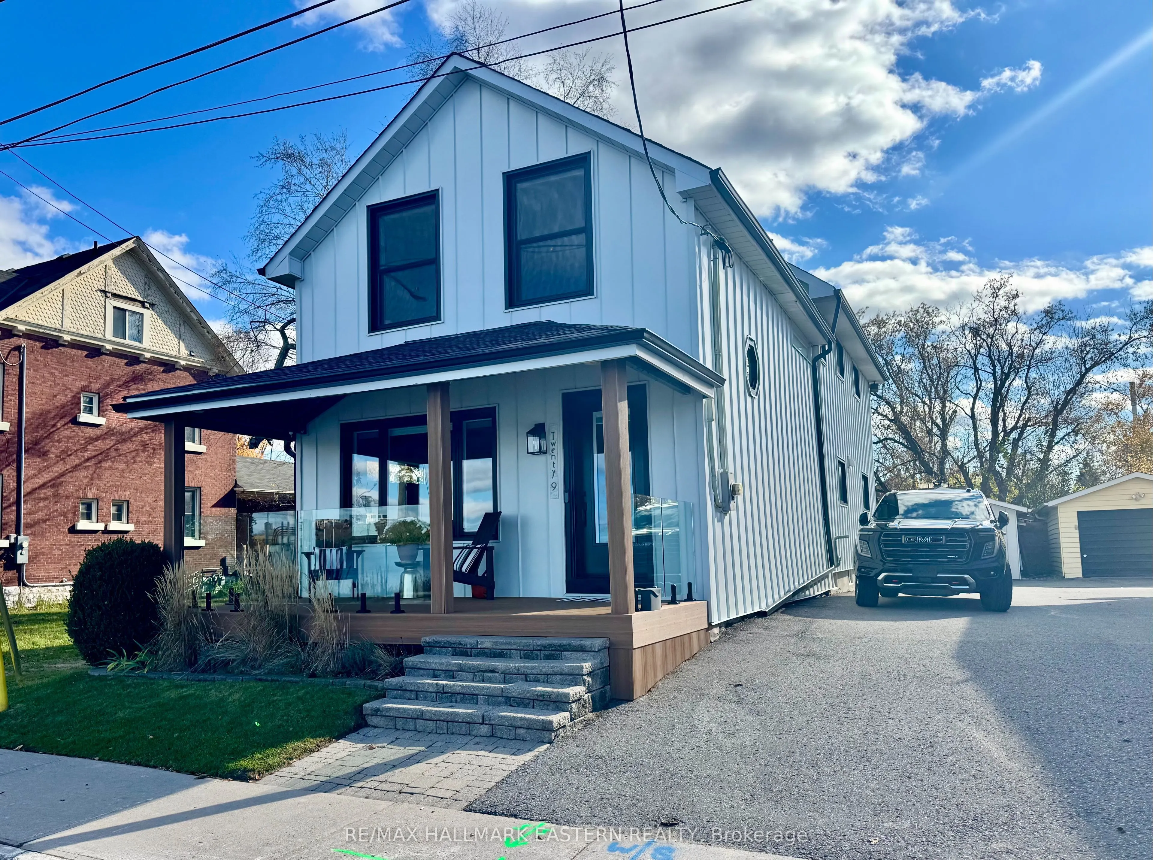 29 Crescent Street