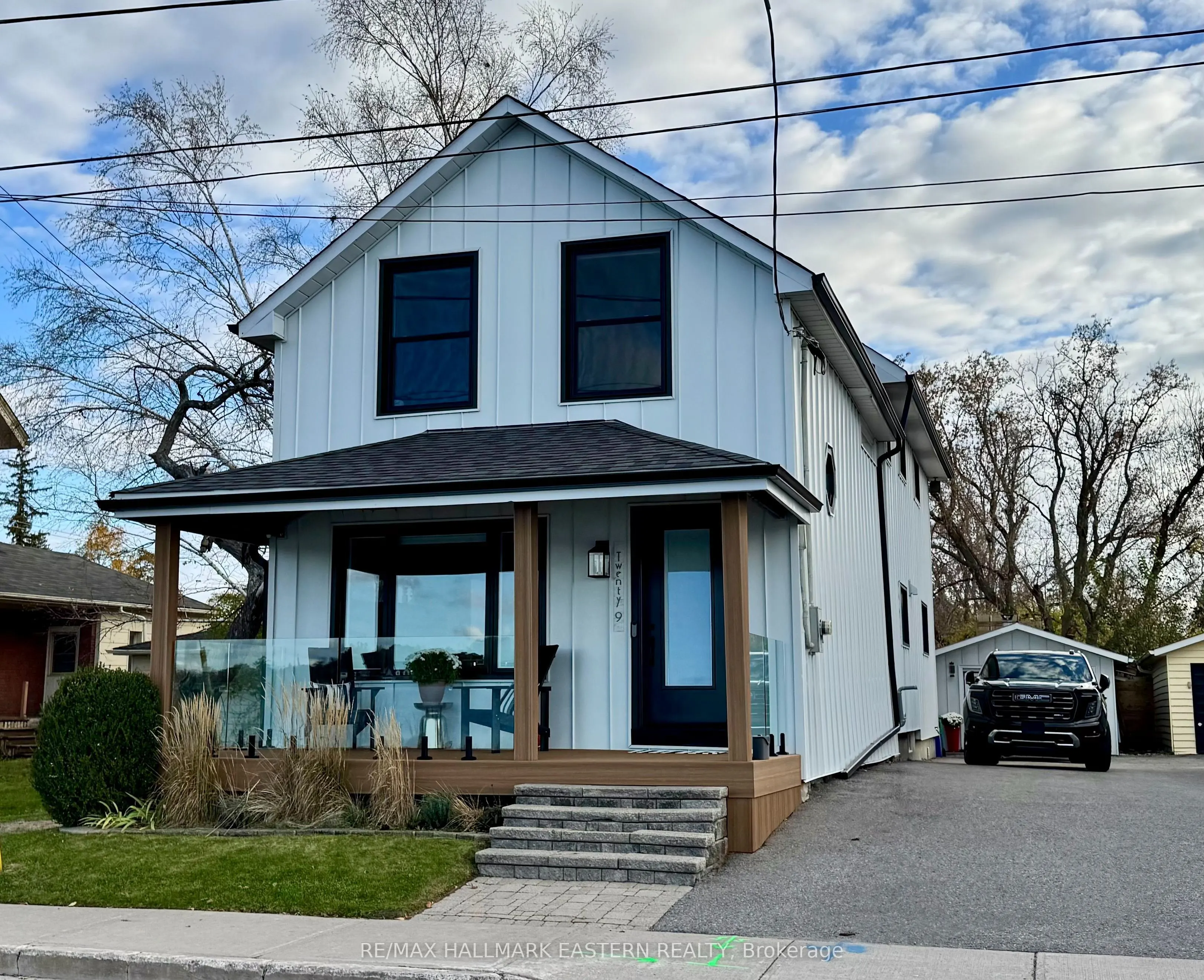 29 Crescent Street