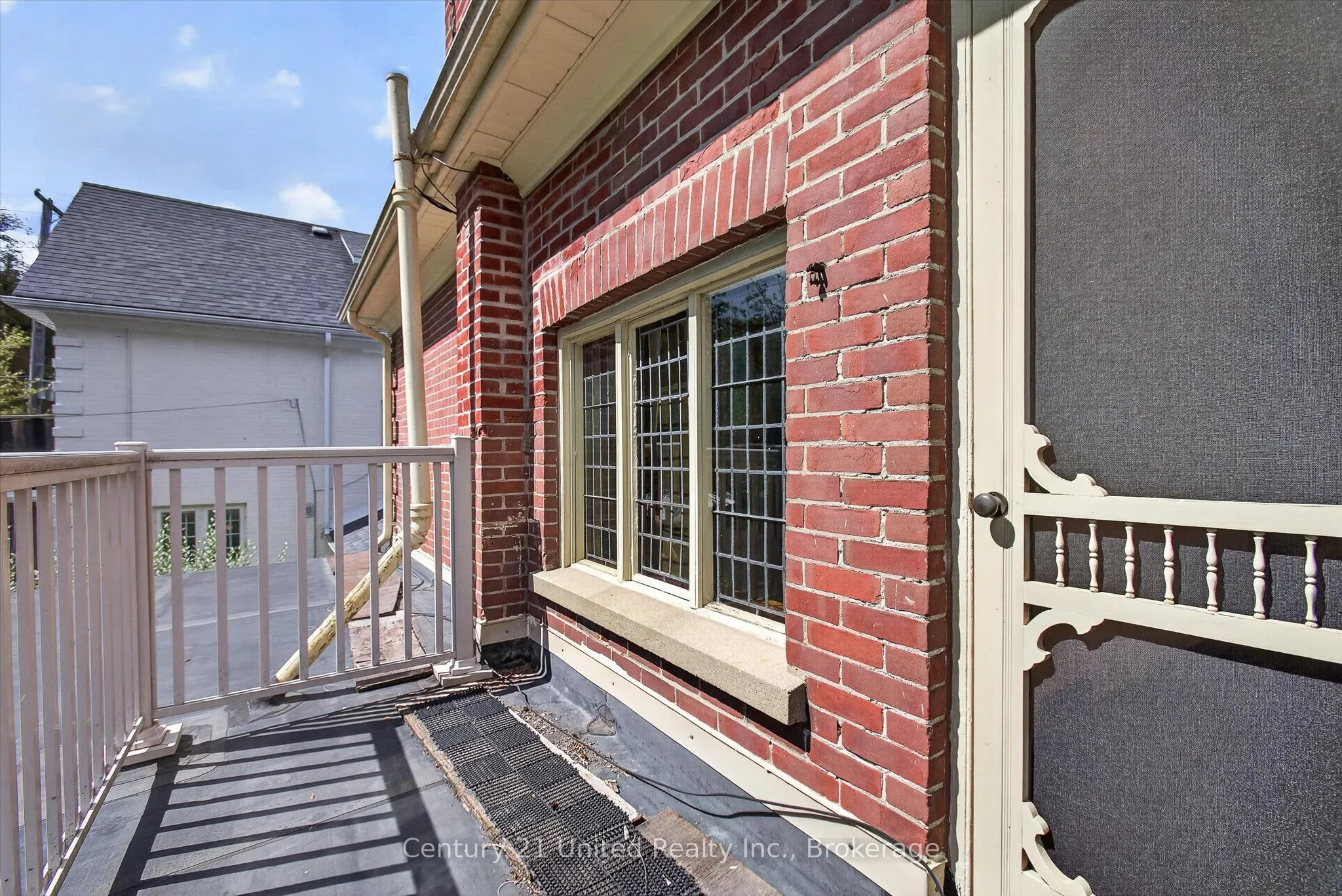 627 Gilmour Street