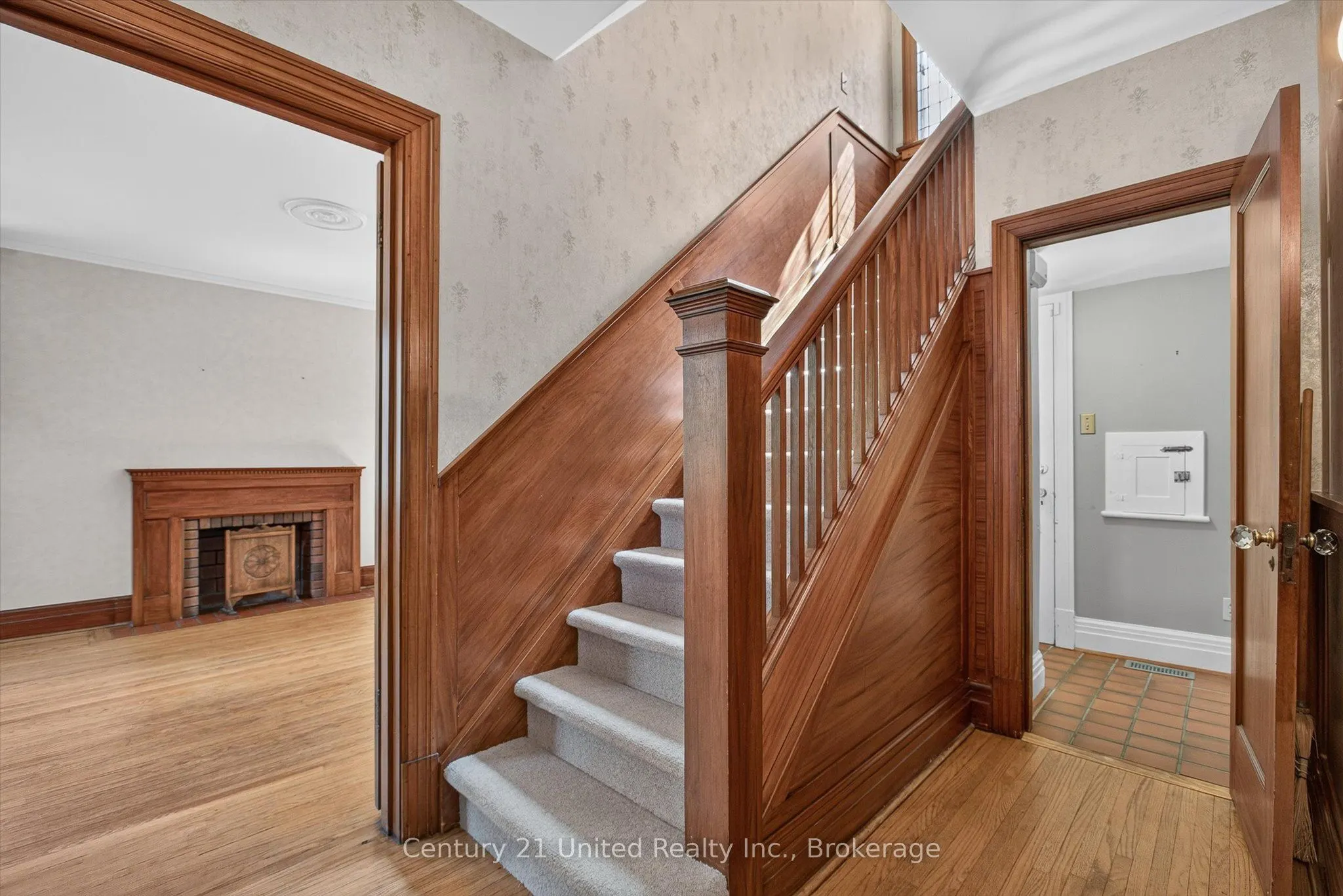 627 Gilmour Street