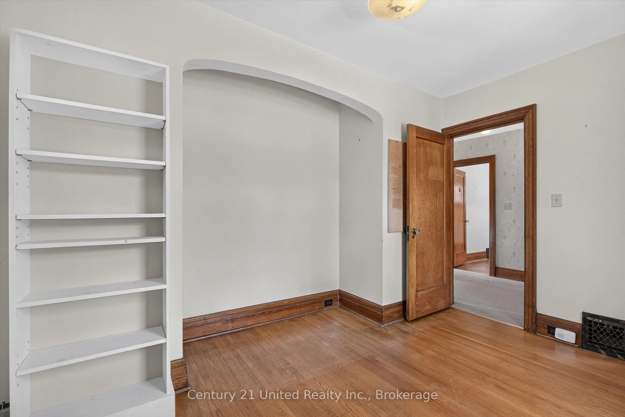 627 Gilmour Street