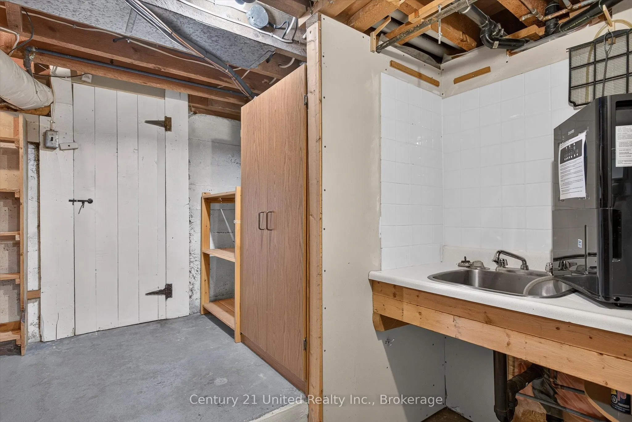 627 Gilmour Street