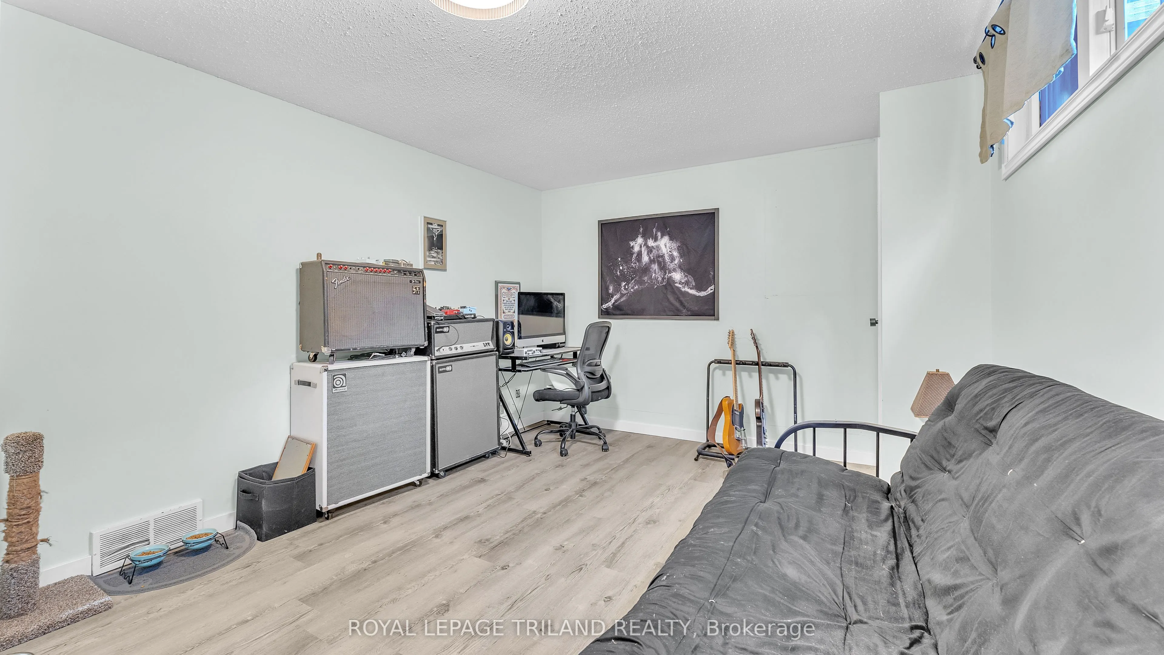 595 Third Street #16