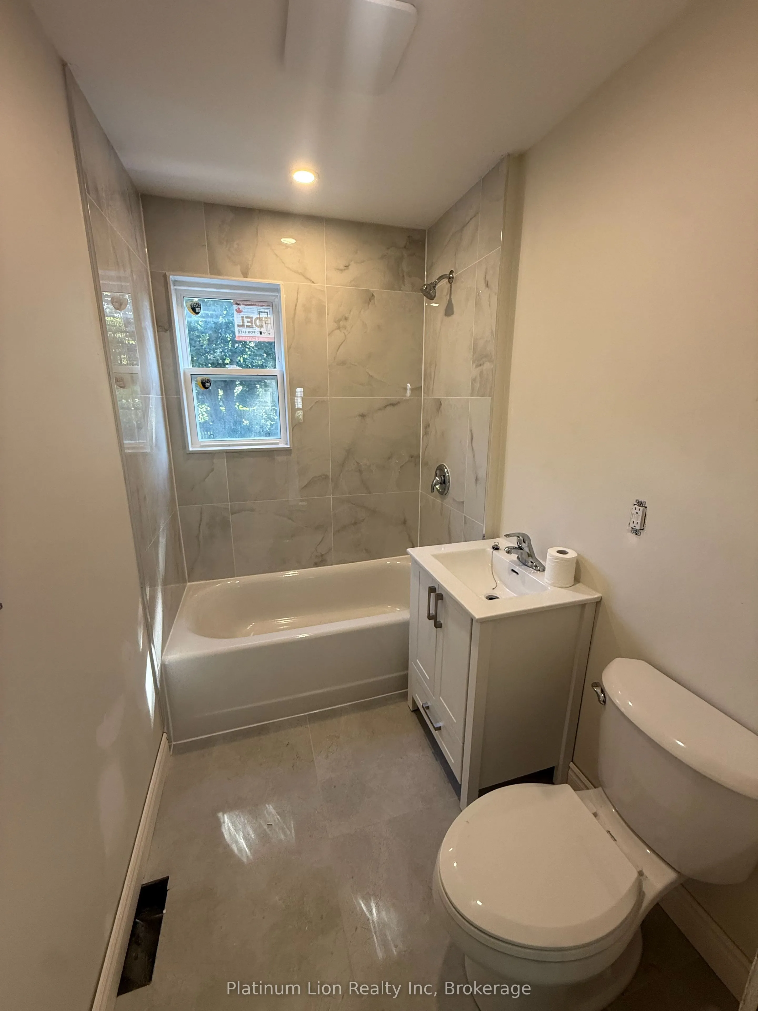 8 Byron Place #UPPER