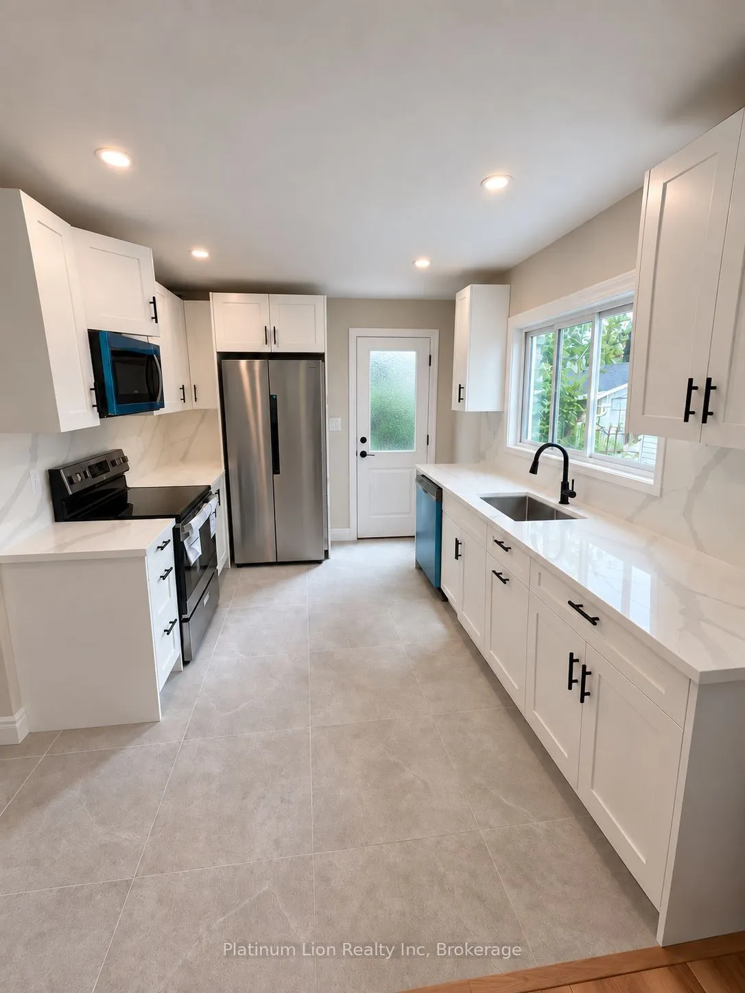 8 Byron Place #UPPER