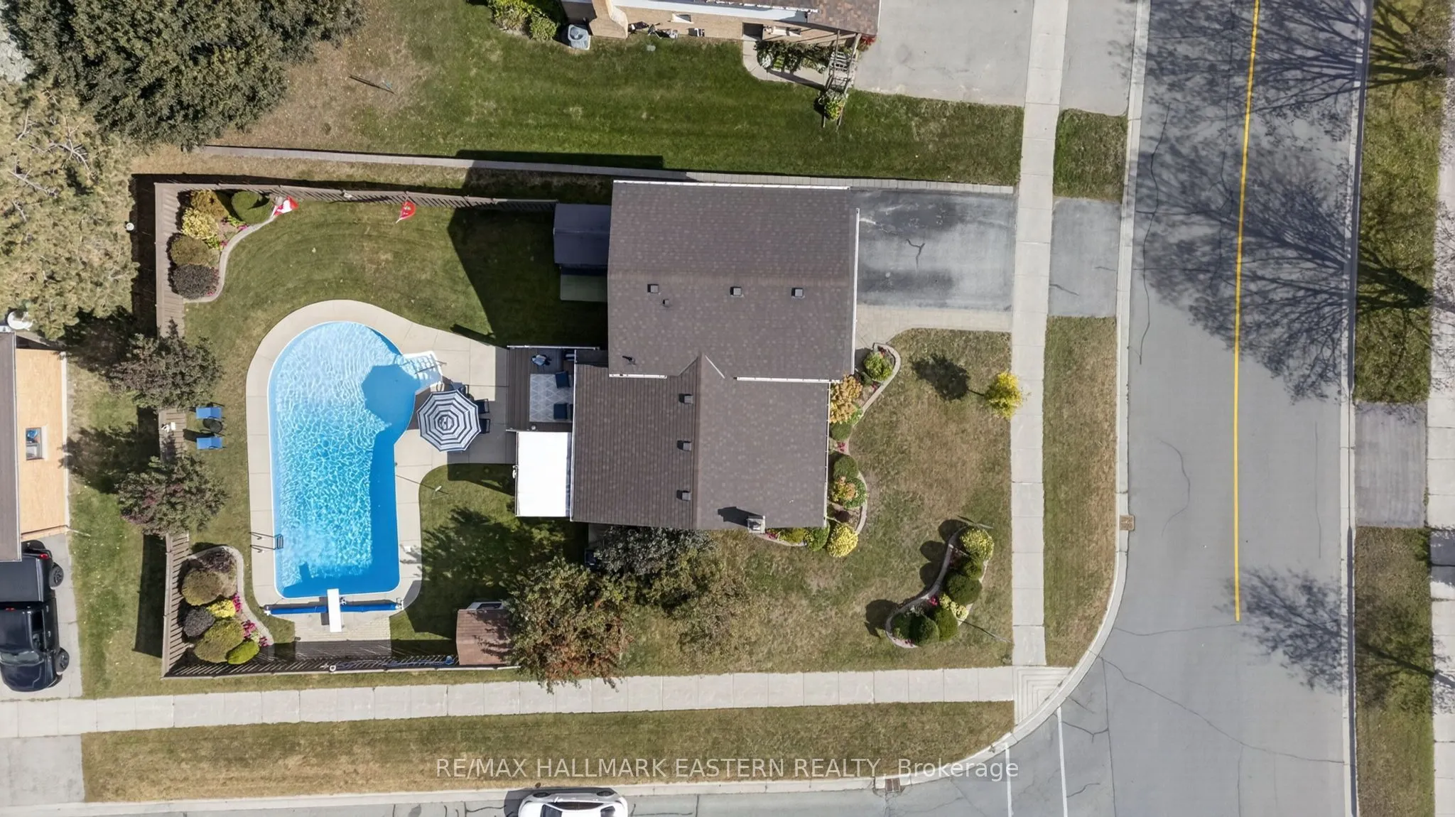 2296 Kawartha Heights Boulevard
