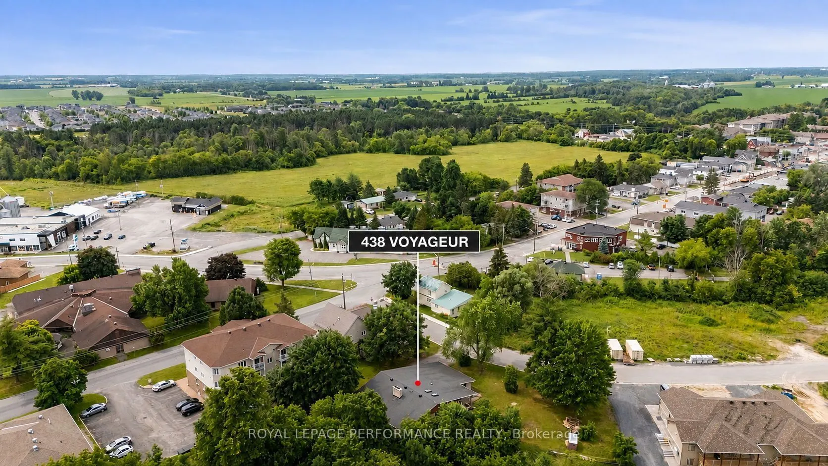 438 Voyageur Place