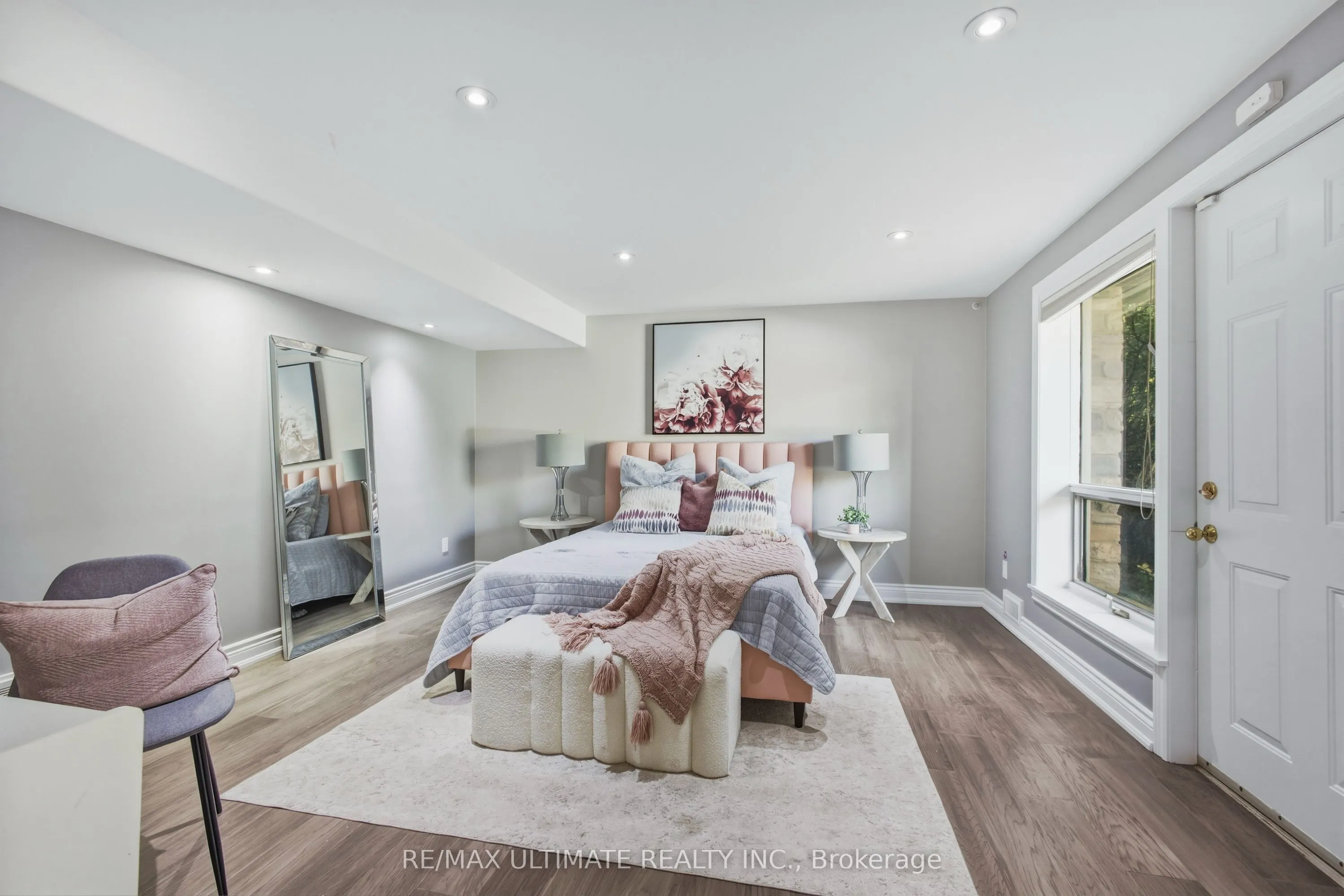 873421 5th Line Estates