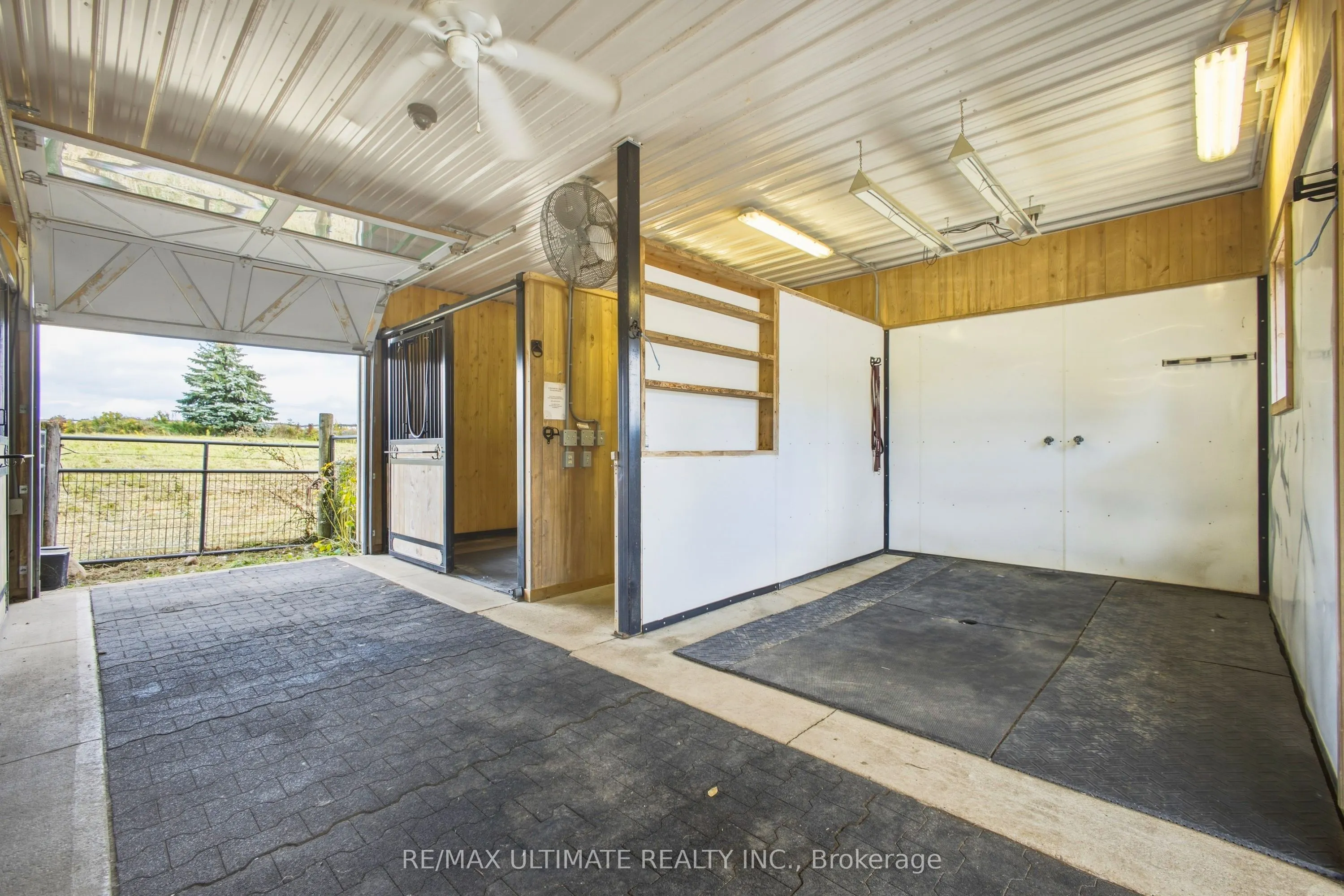 873421 5th Line Estates
