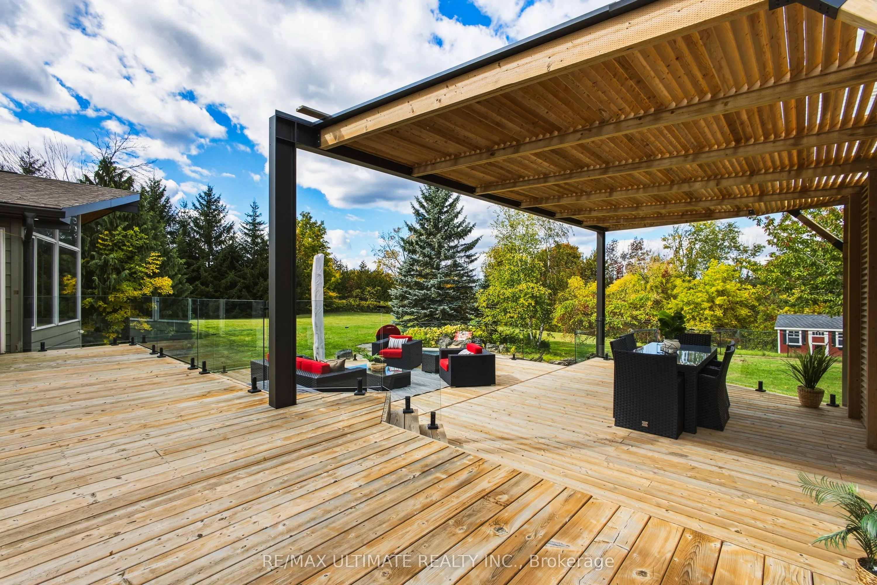 873421 5th Line Estates