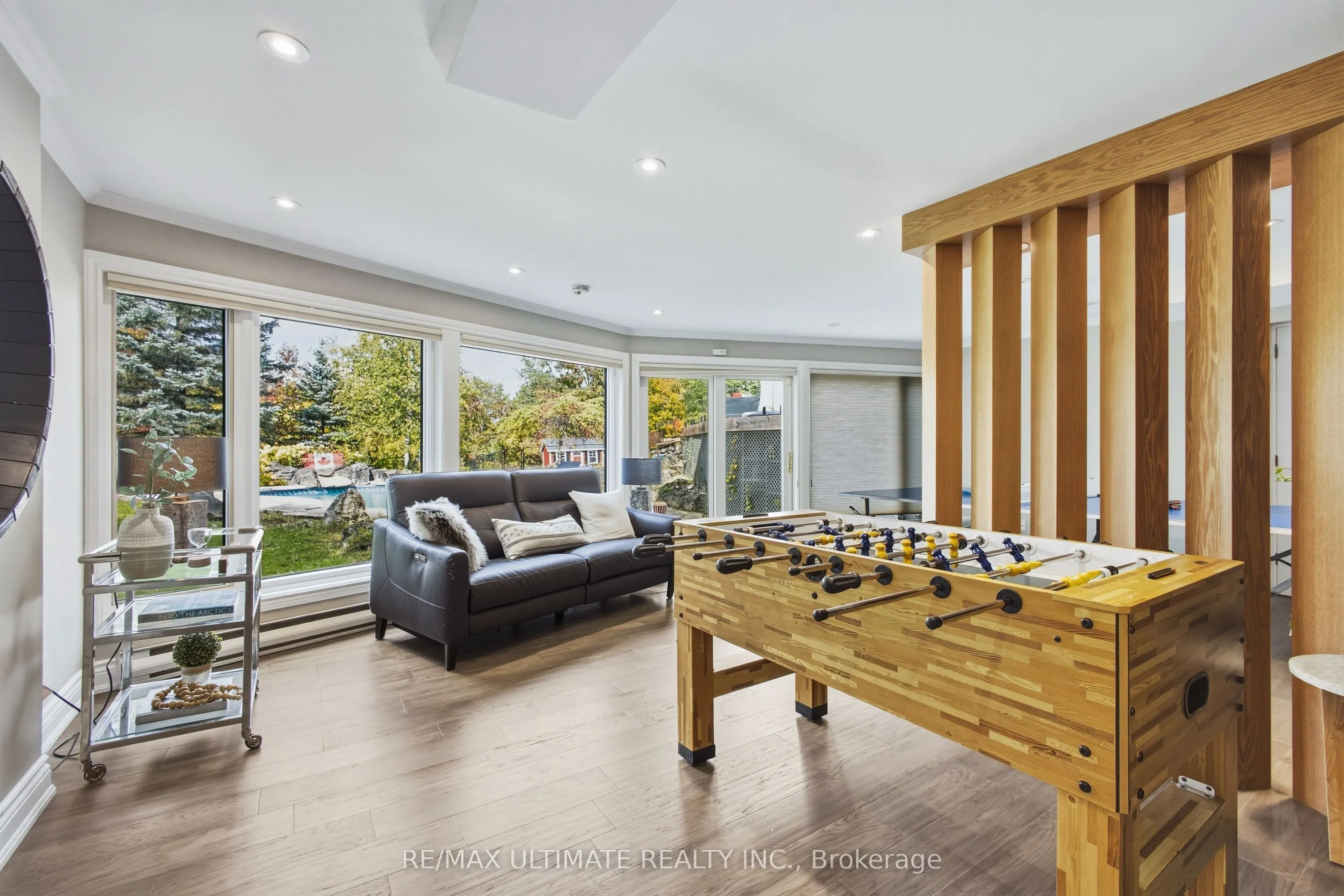 873421 5th Line Estates
