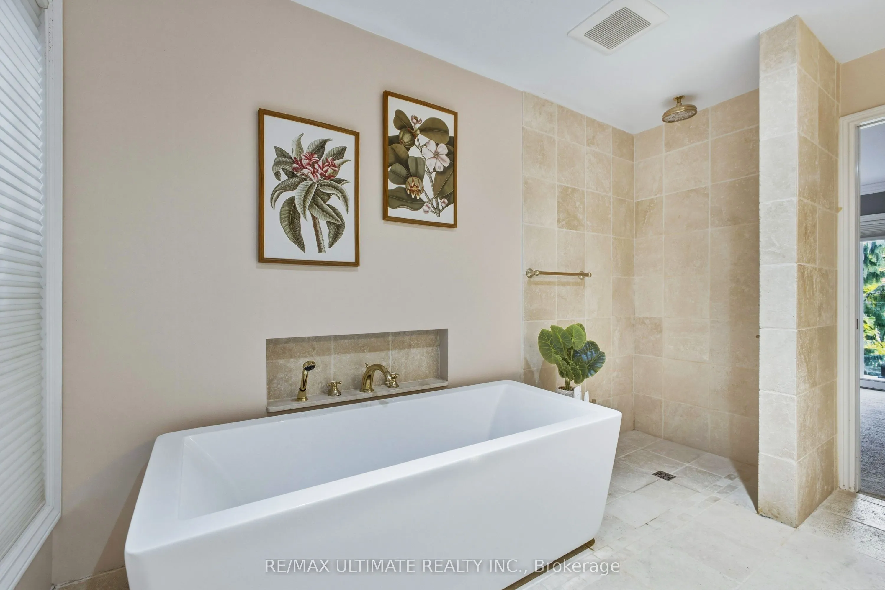 873421 5th Line Estates