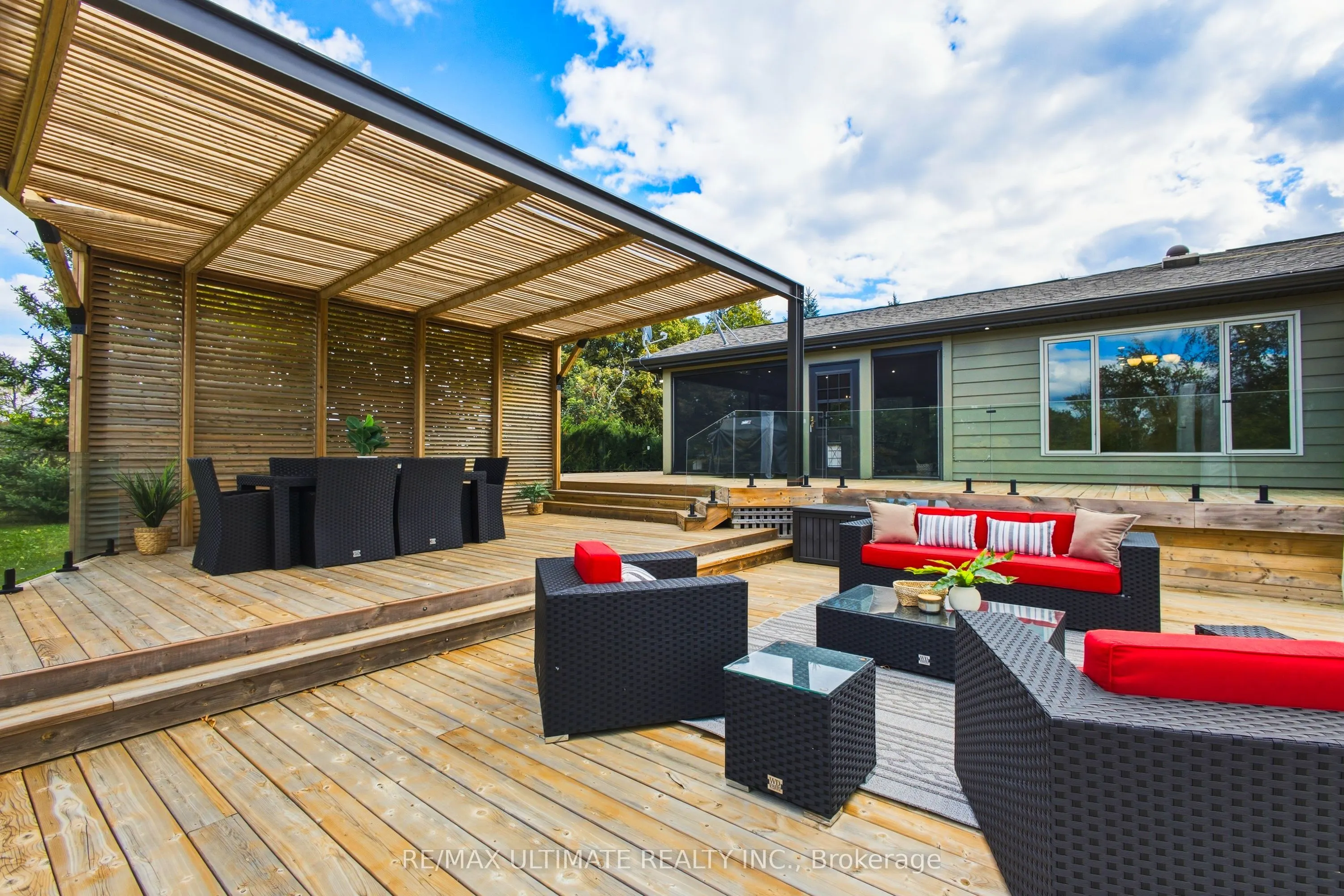 873421 5th Line Estates