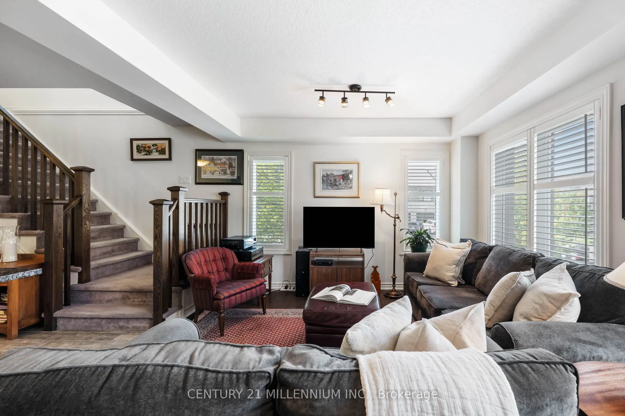 91 Poppy Drive E #18