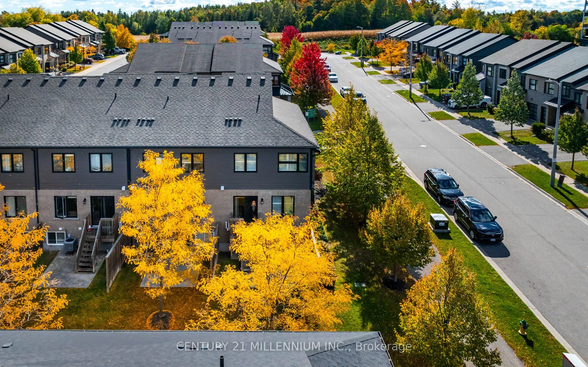91 Poppy Drive E #18