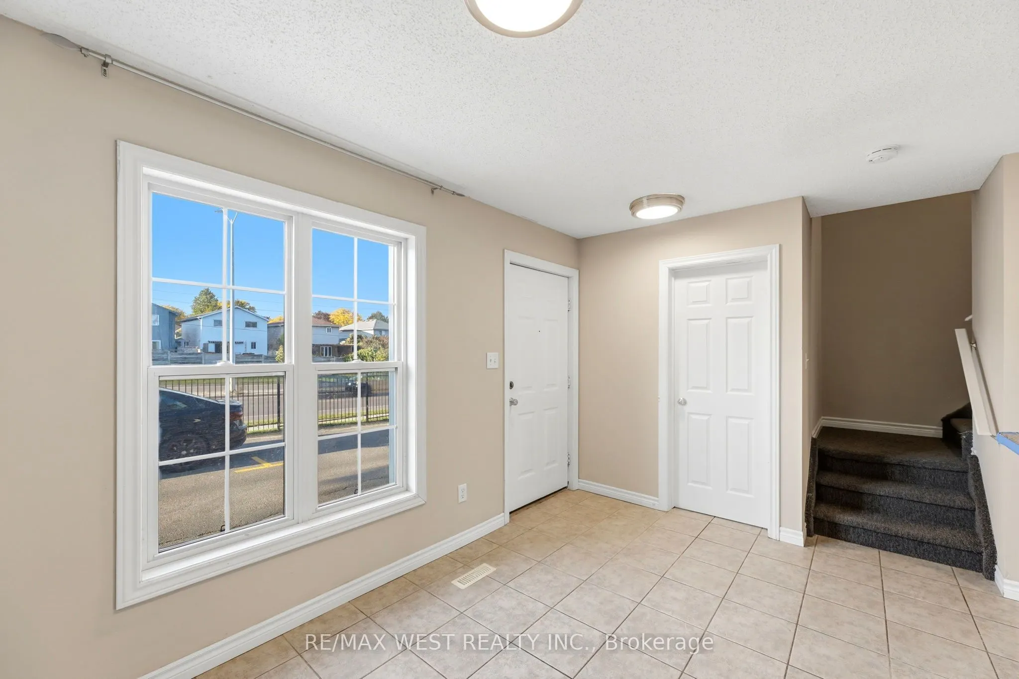 600 Sarnia Road #11