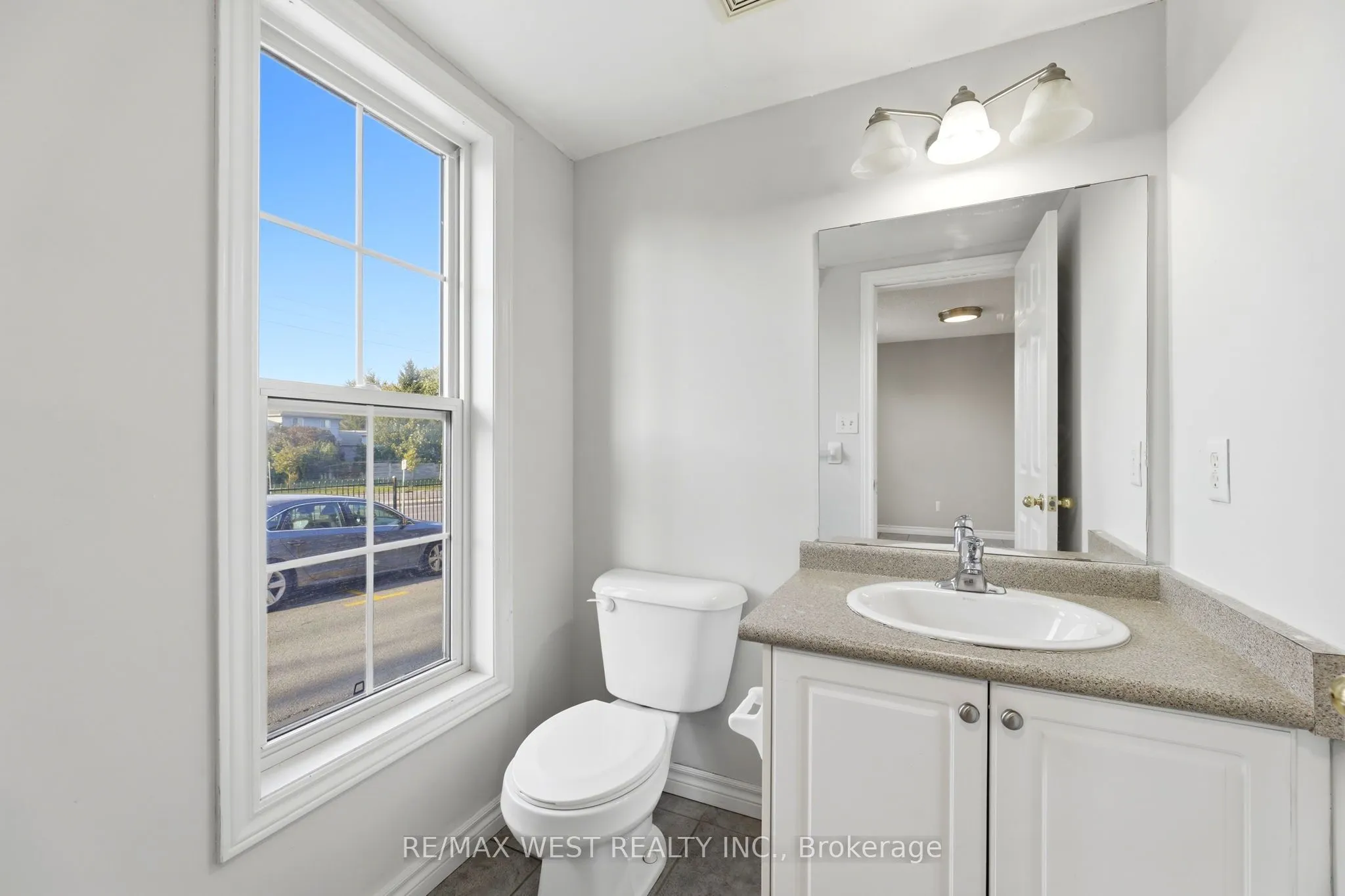 600 Sarnia Road #11