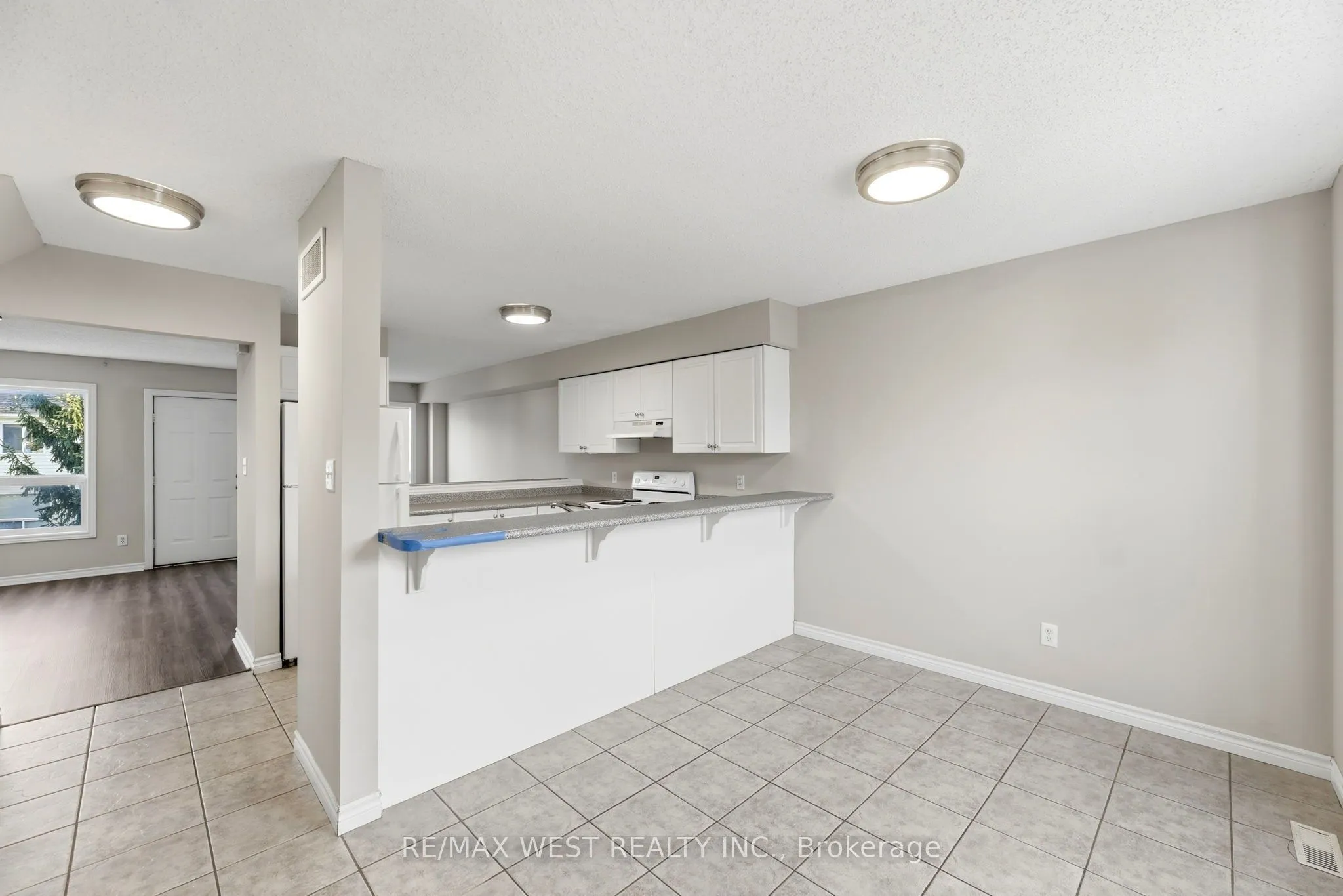 600 Sarnia Road #11
