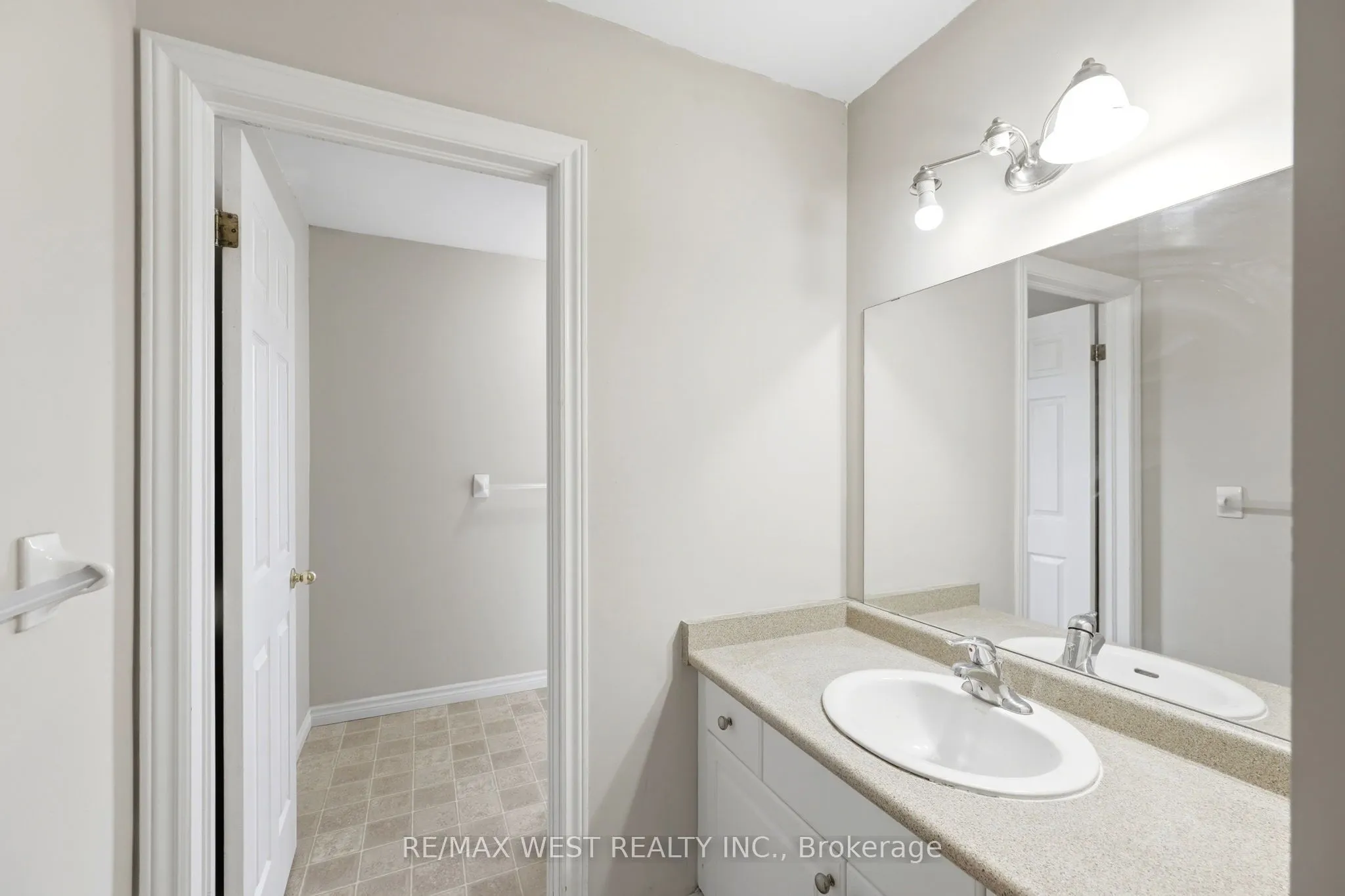 600 Sarnia Road #11