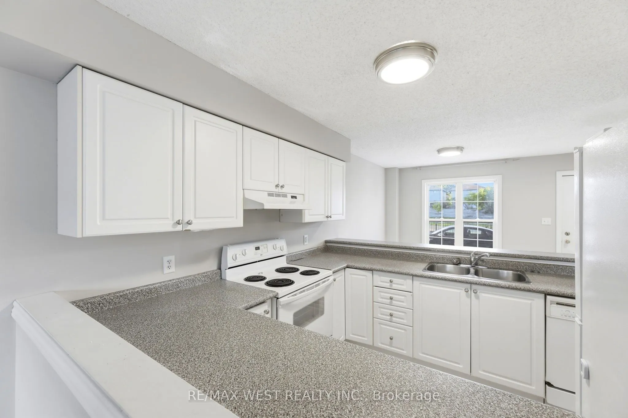 600 Sarnia Road #11
