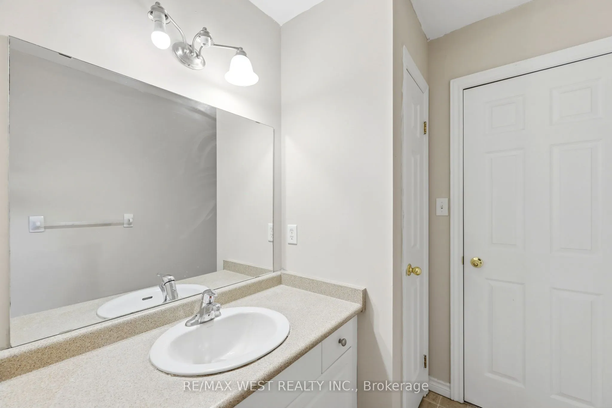600 Sarnia Road #11