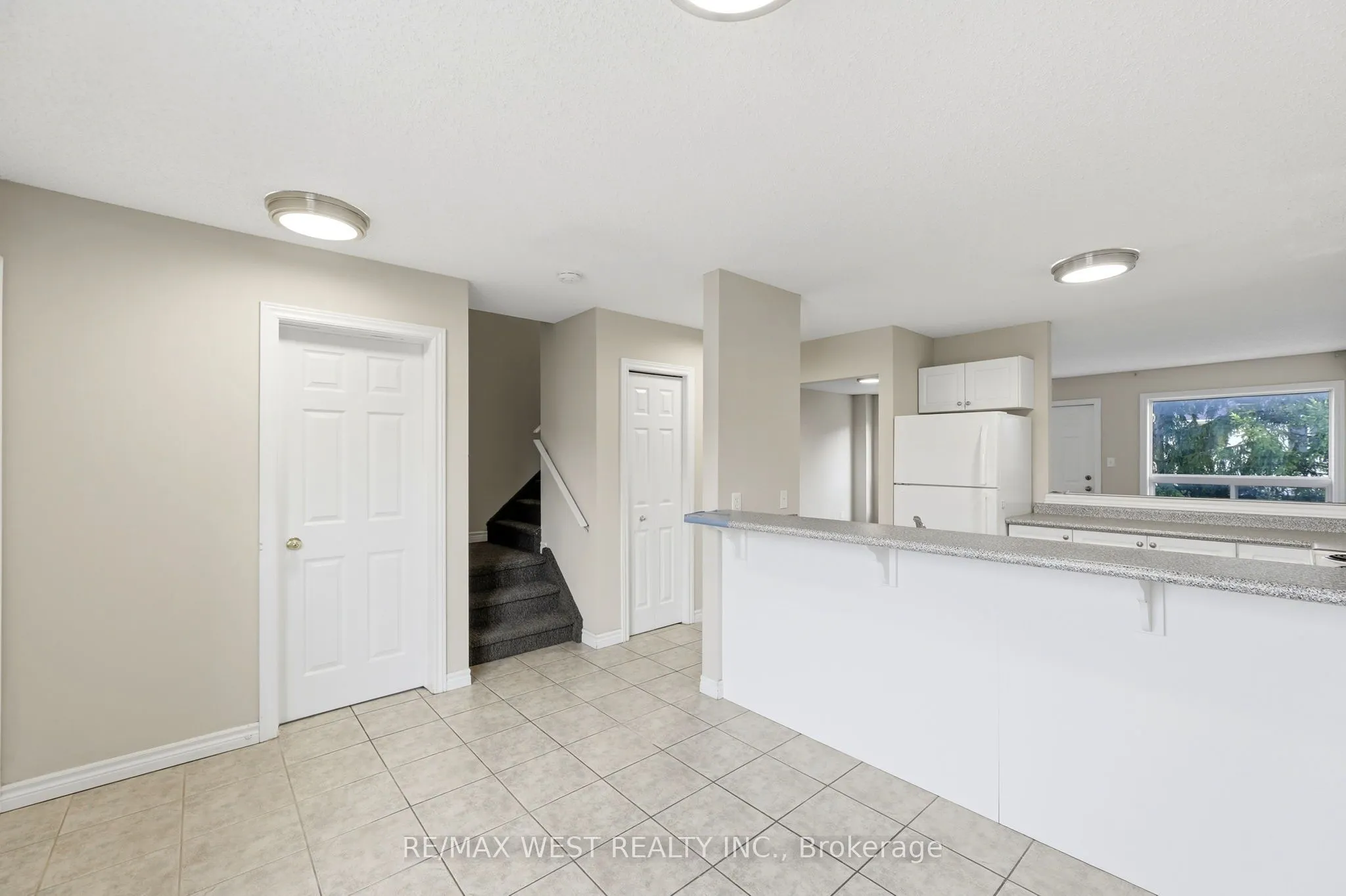 600 Sarnia Road #11