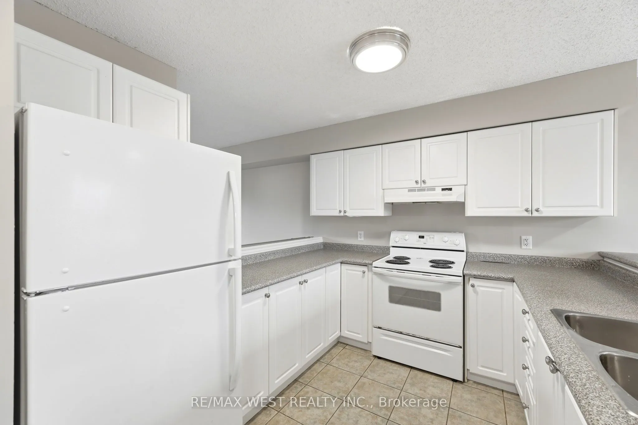 600 Sarnia Road #11