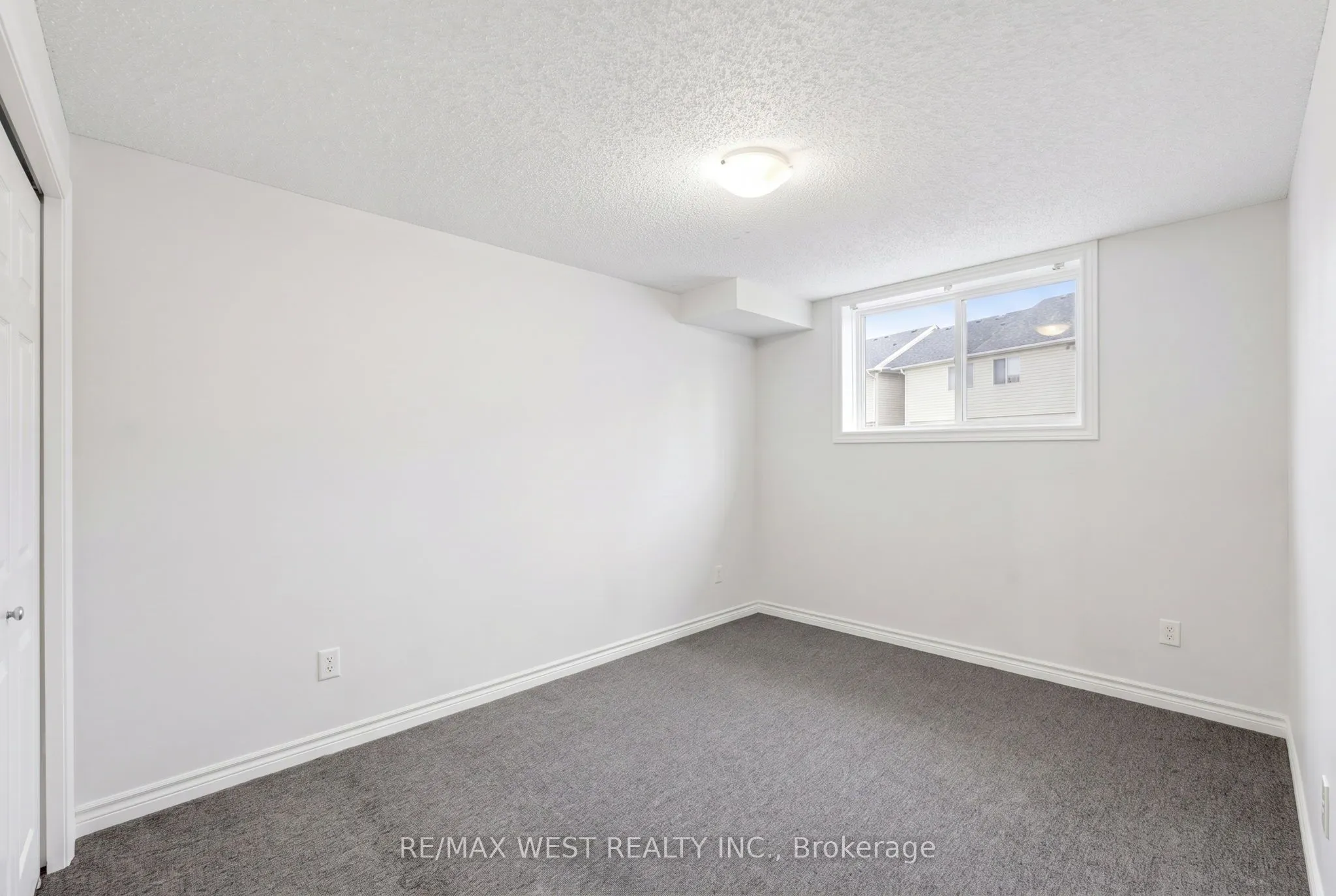 600 Sarnia Road #11