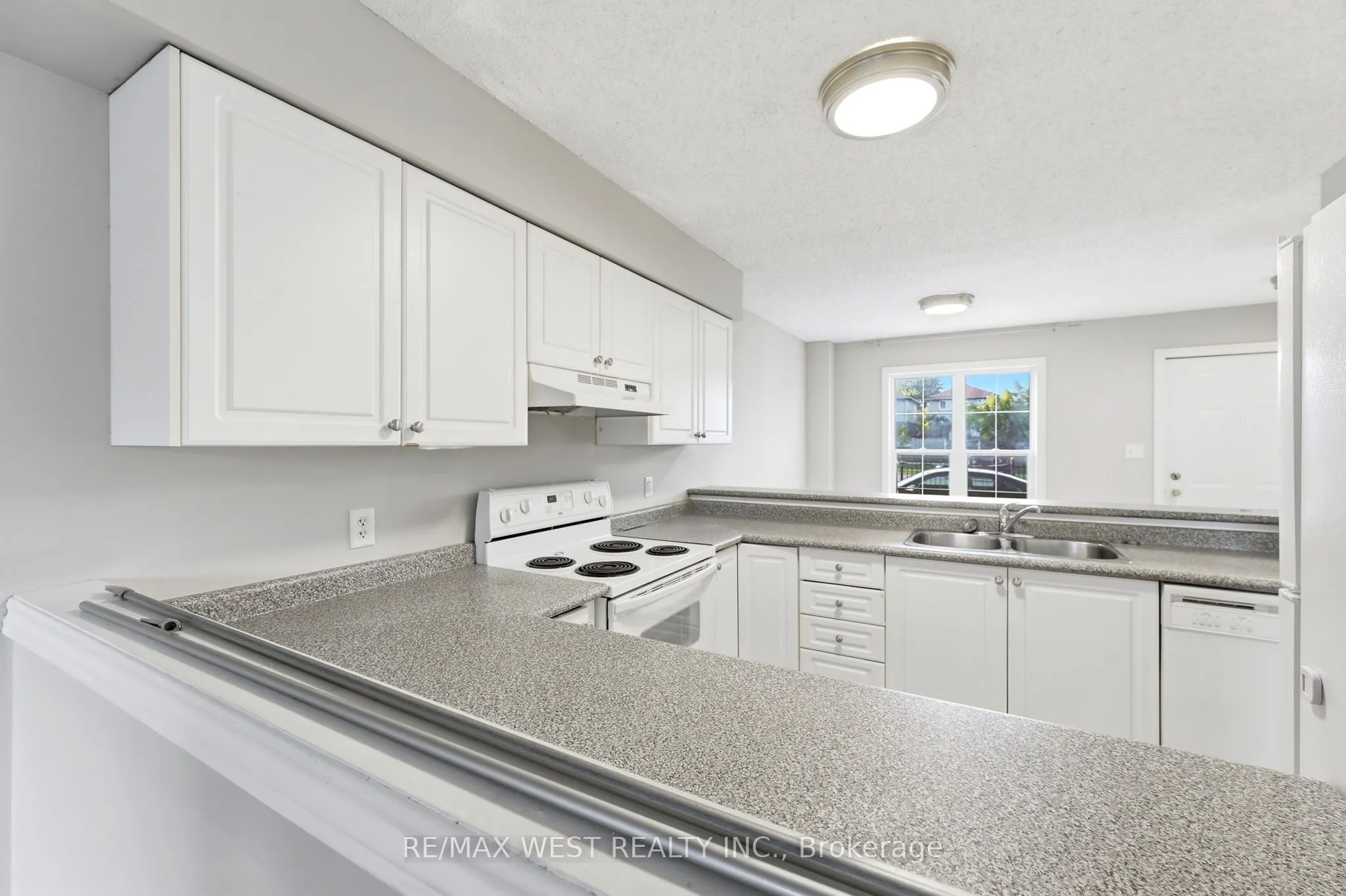 600 Sarnia Road #11