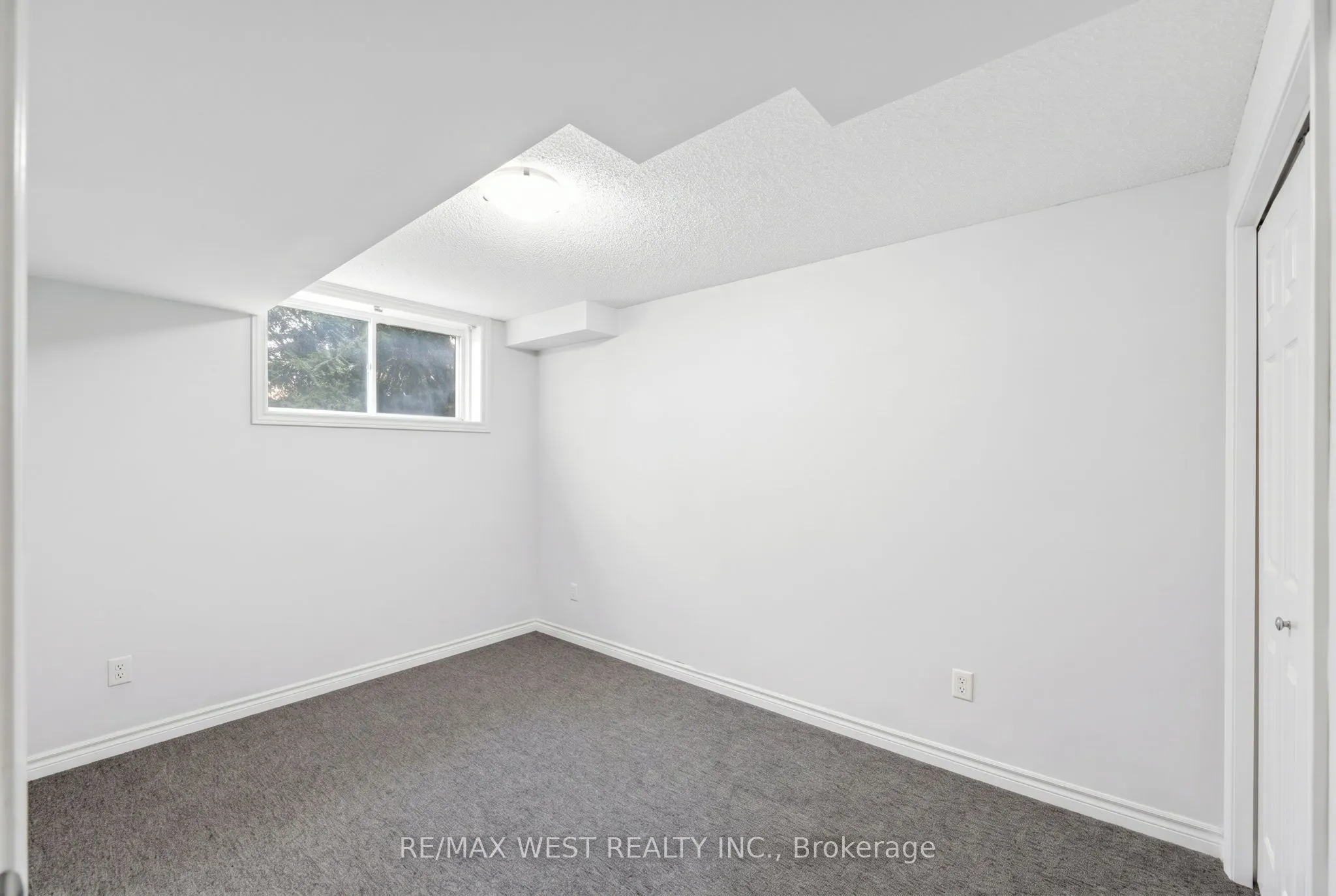 600 Sarnia Road #11