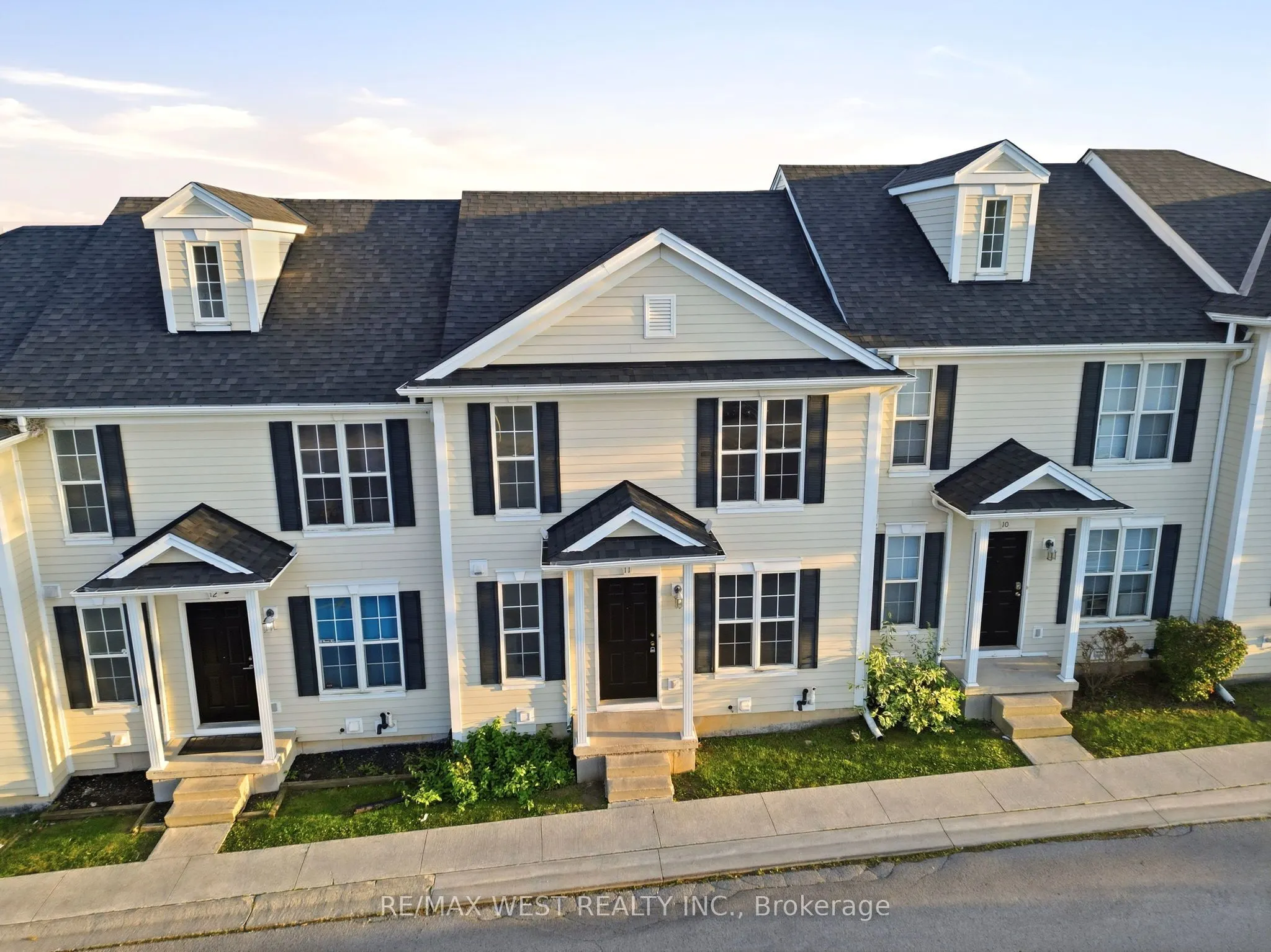 600 Sarnia Road #11