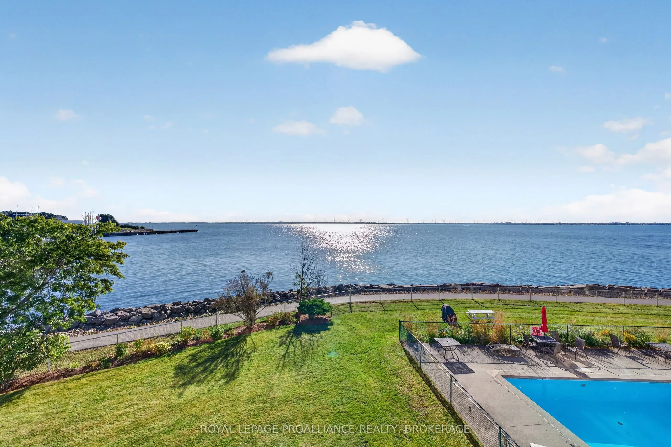 1 Mowat Avenue #306