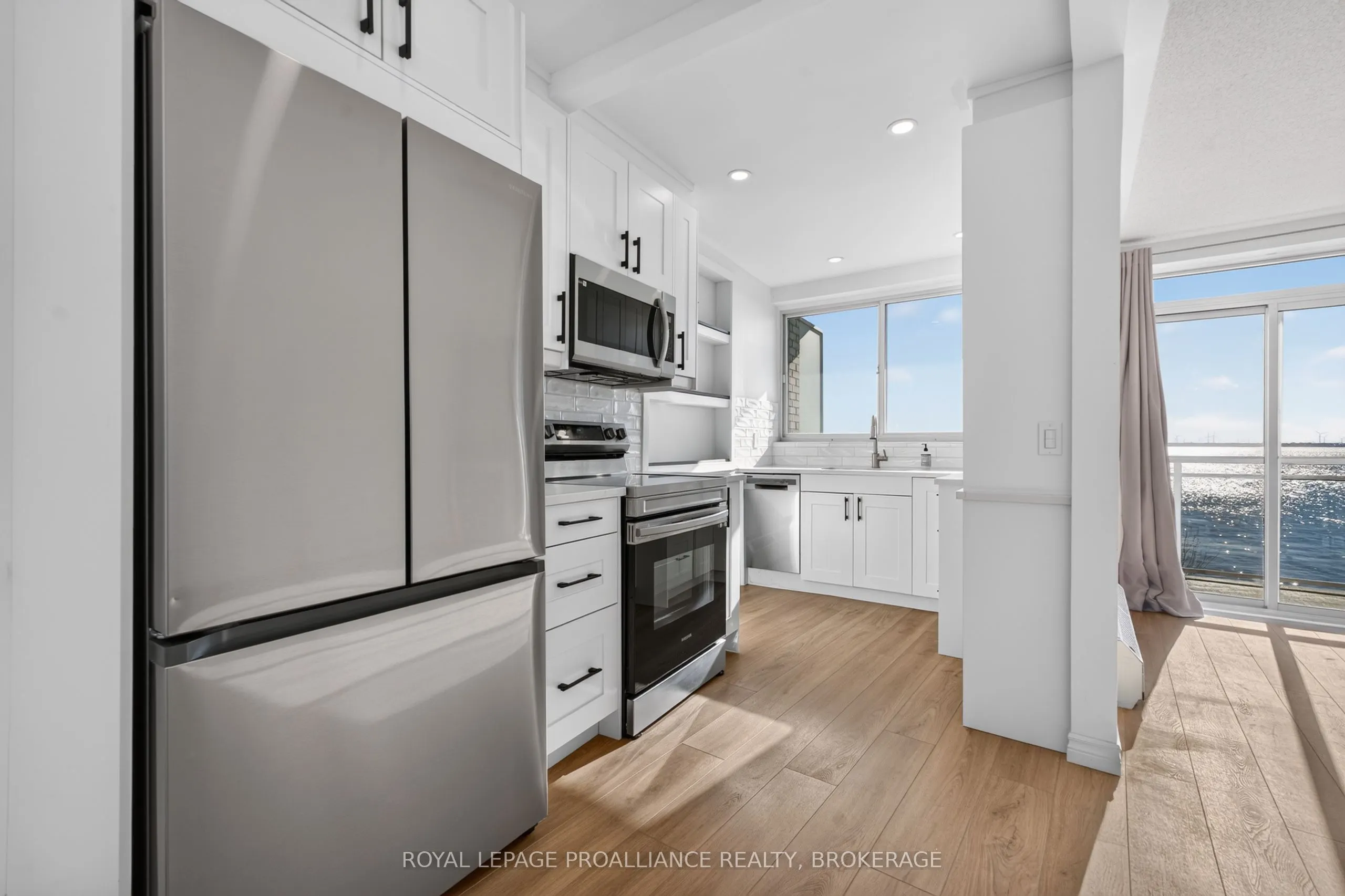 1 Mowat Avenue #306