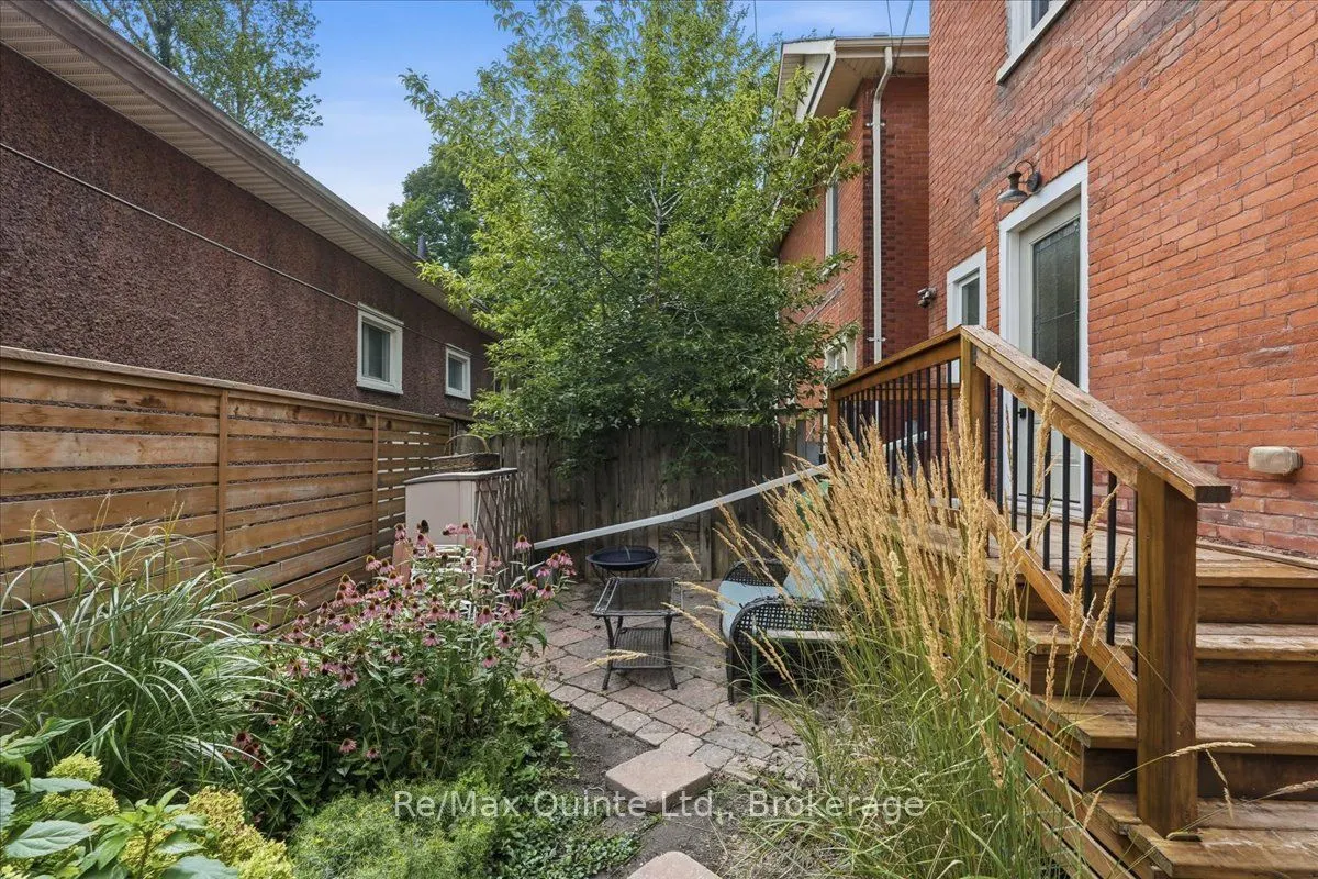 95 Victoria Avenue