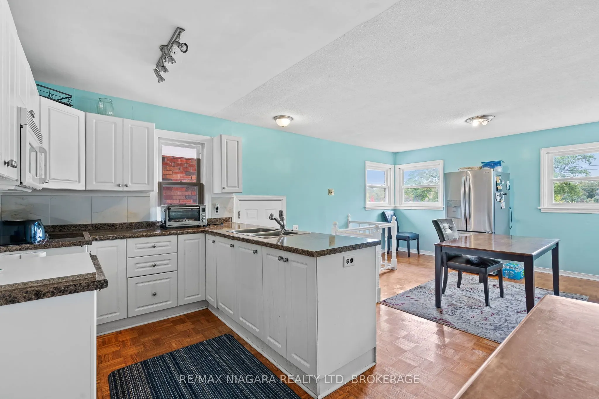 256 Kingsway Street