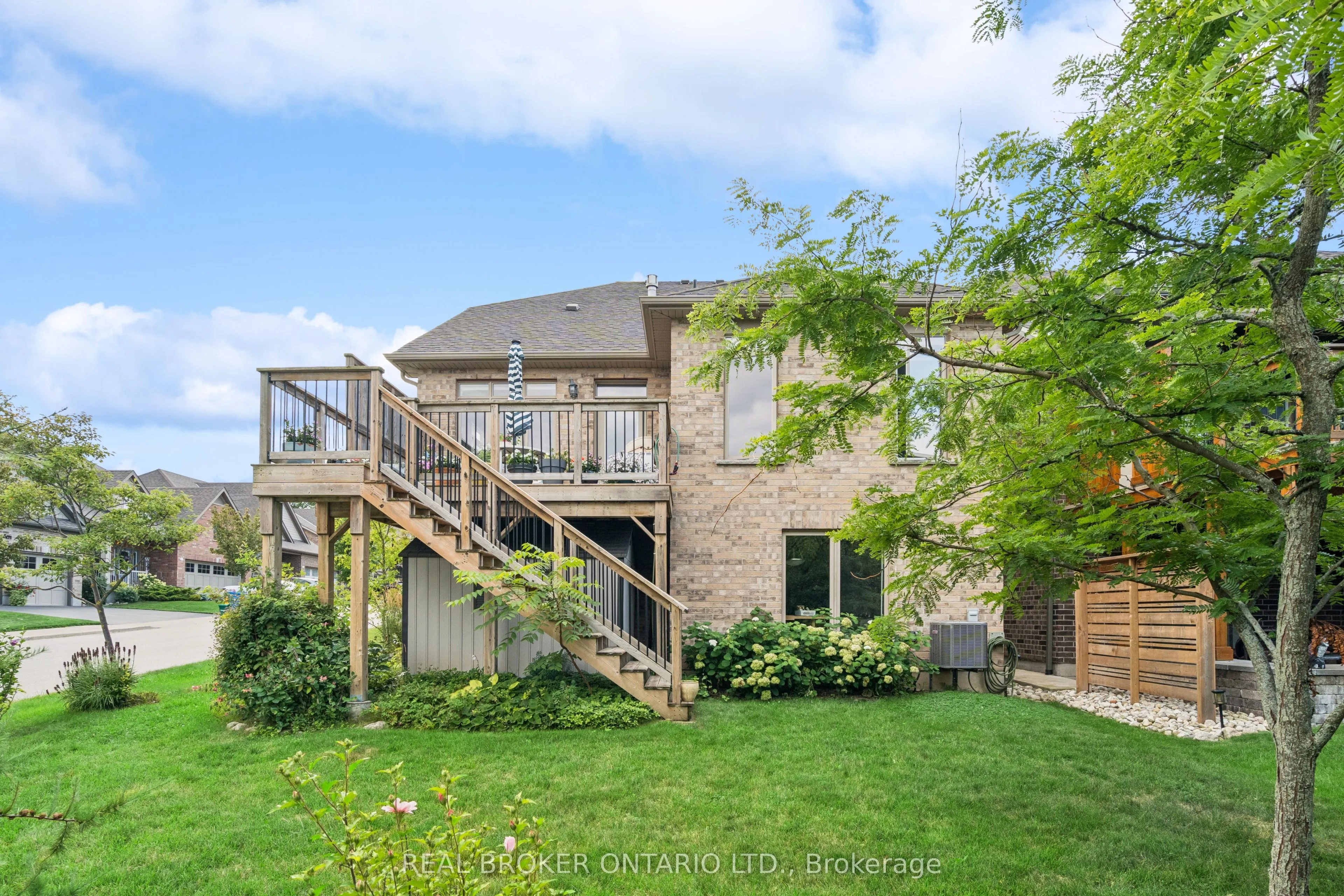 10 Chestnut Drive