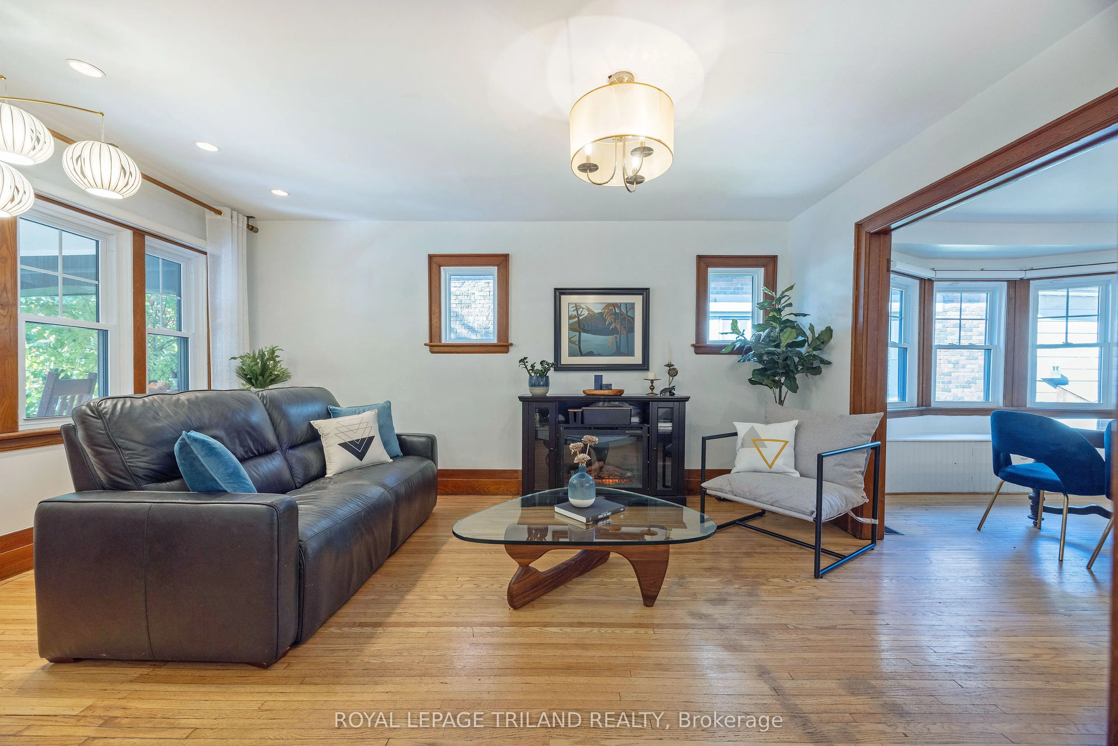 8 McKenzie Avenue